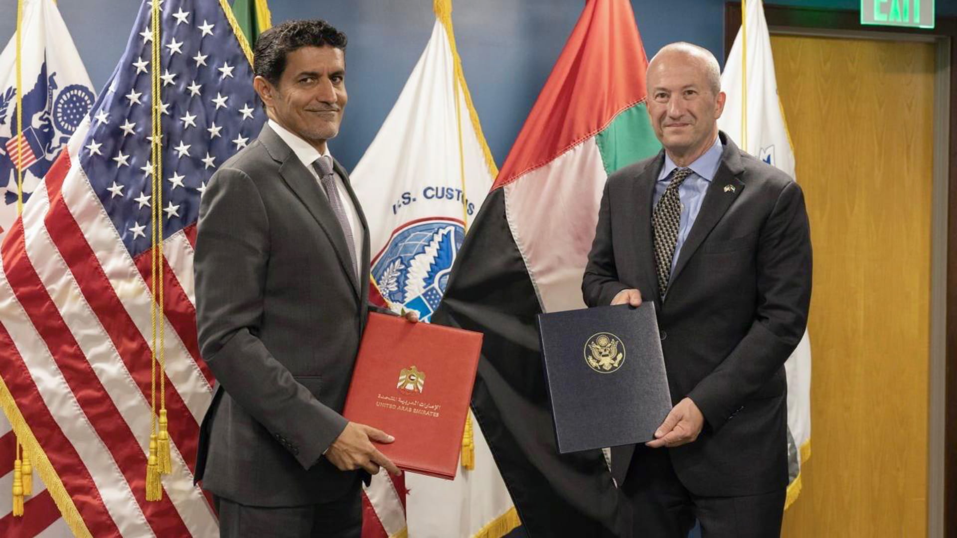 الإمارات والولايات المتحدة توقعان اتفاقية لتعزيز التعاون الجمركي 