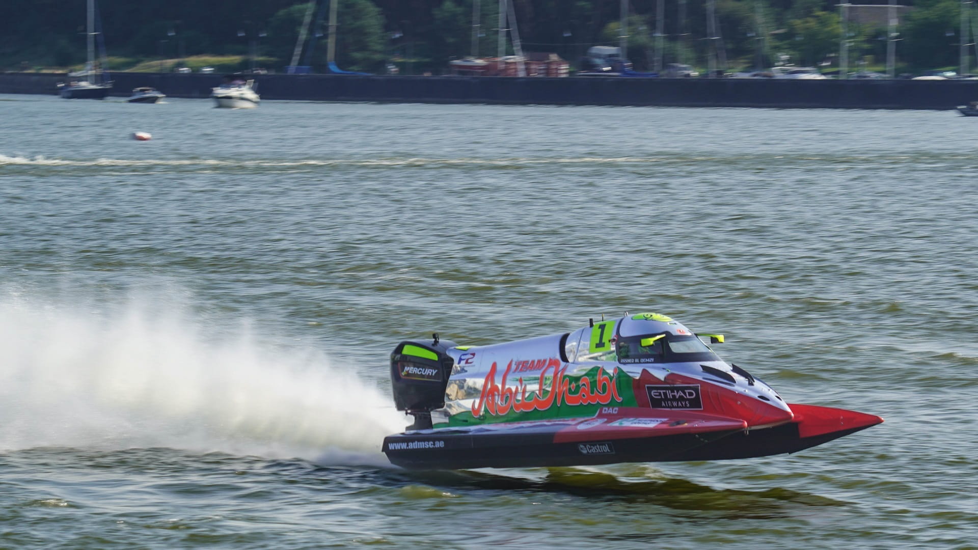 Al Qemzi makes history with fifth UIM F2 World Championship title 