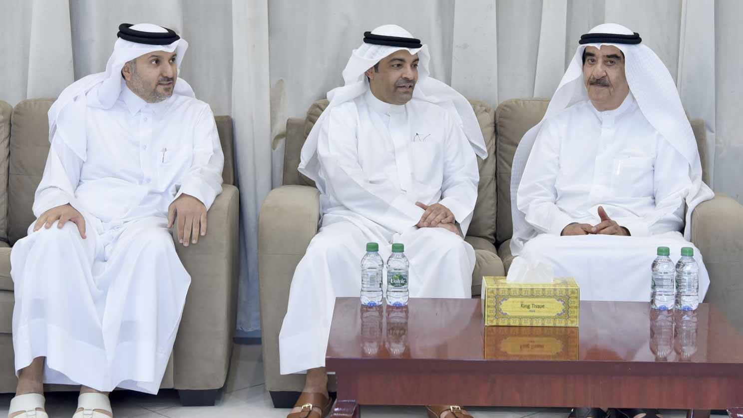 سعود المعلا يتقبل تعازي قنصلي الكويت وقطر بوفاة عبدالله بن أحمد 