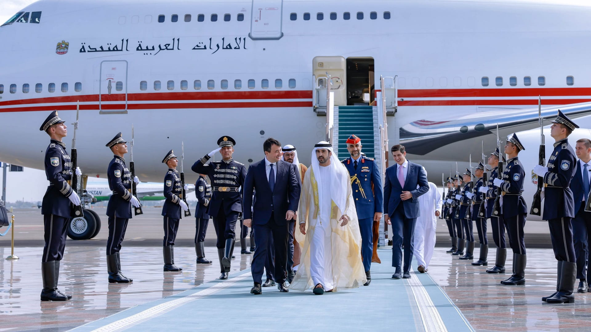 Hamdan bin Mohammed commences official visit to Uzbekistan