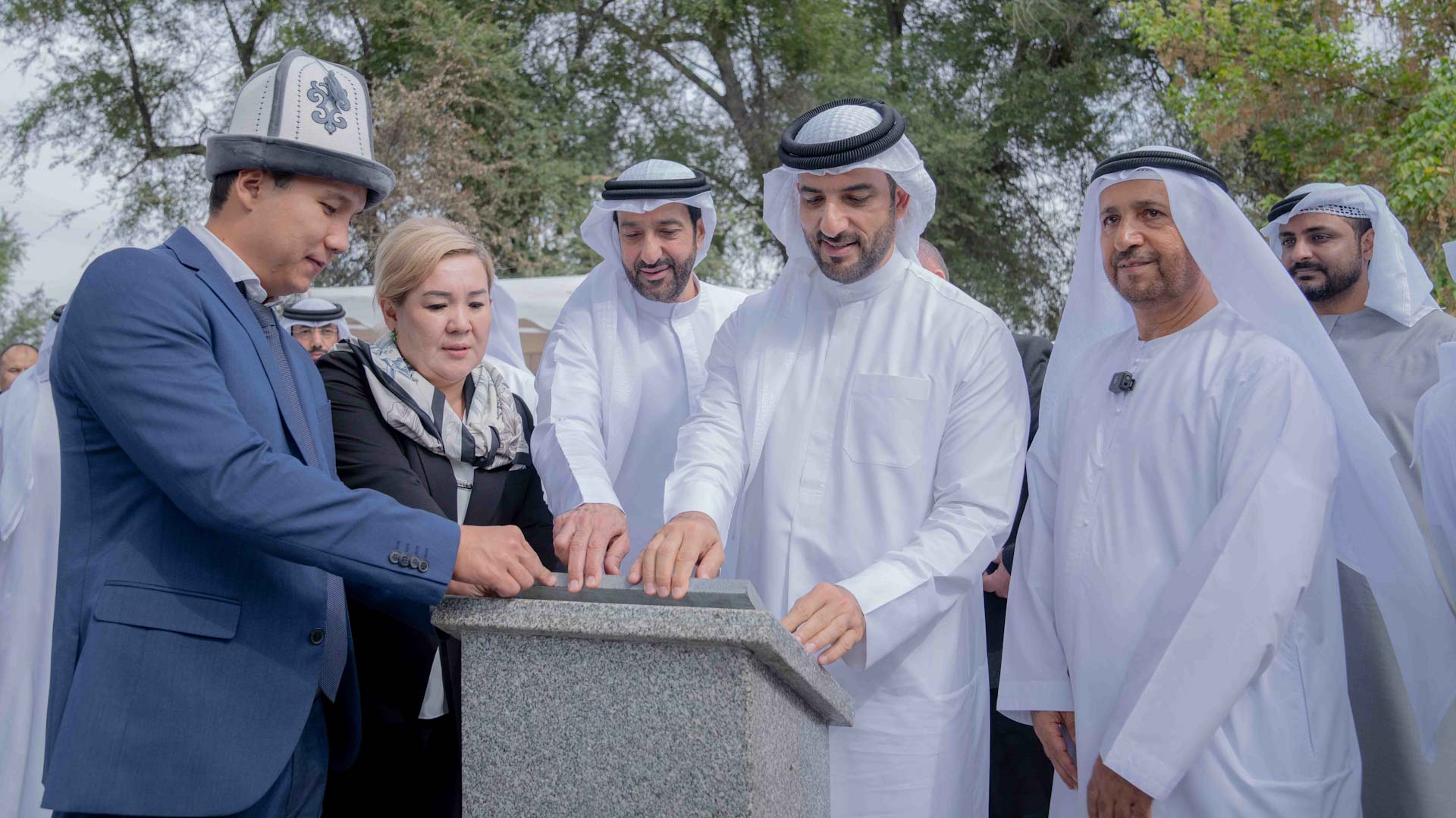 Sultan bin Ahmed lays foundation stones for 2 char. projs. in KGZ 