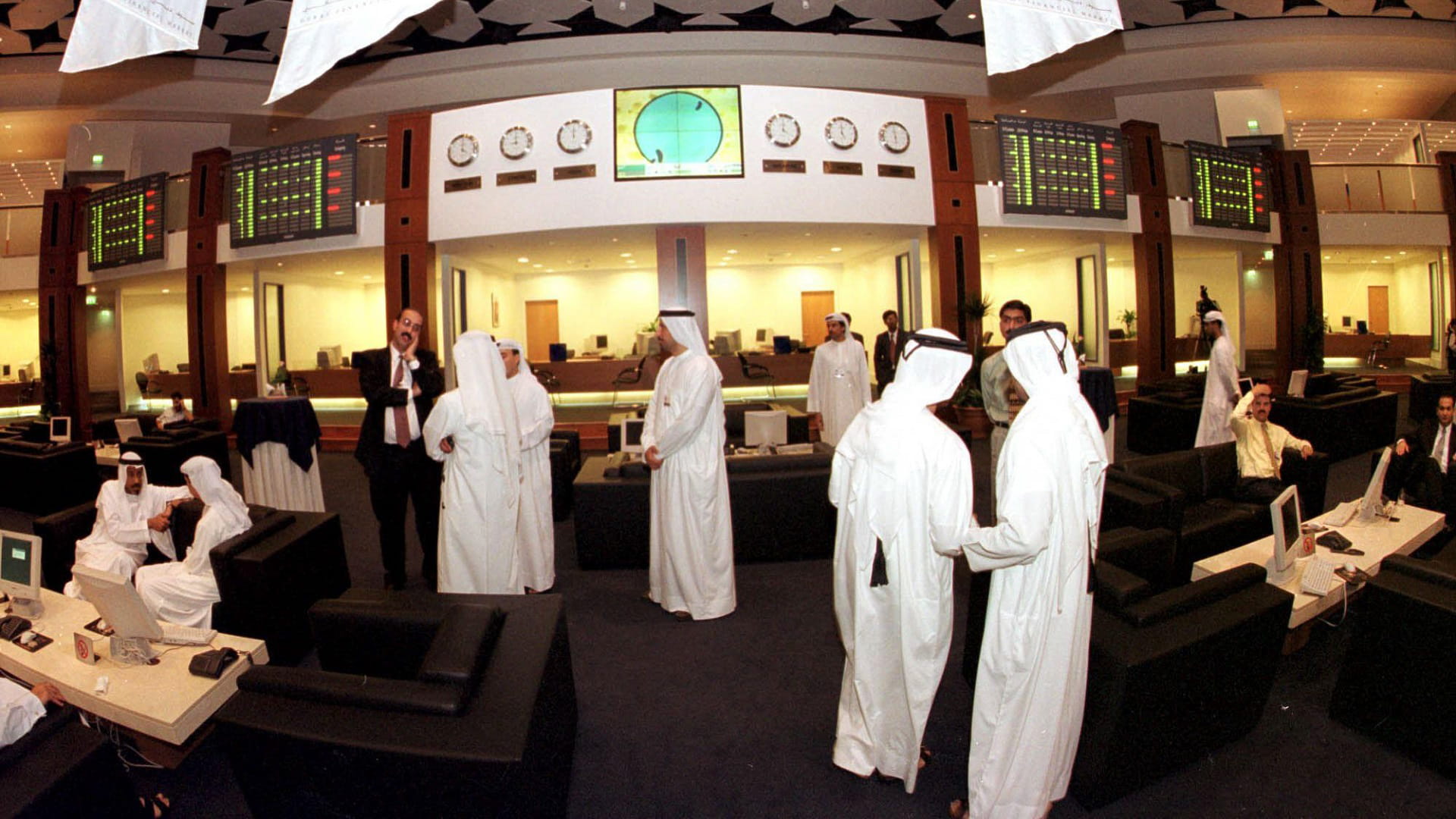 الأسهم الإماراتية تعزز مكاسبها وتربح 159 مليار درهم في سبتمبر