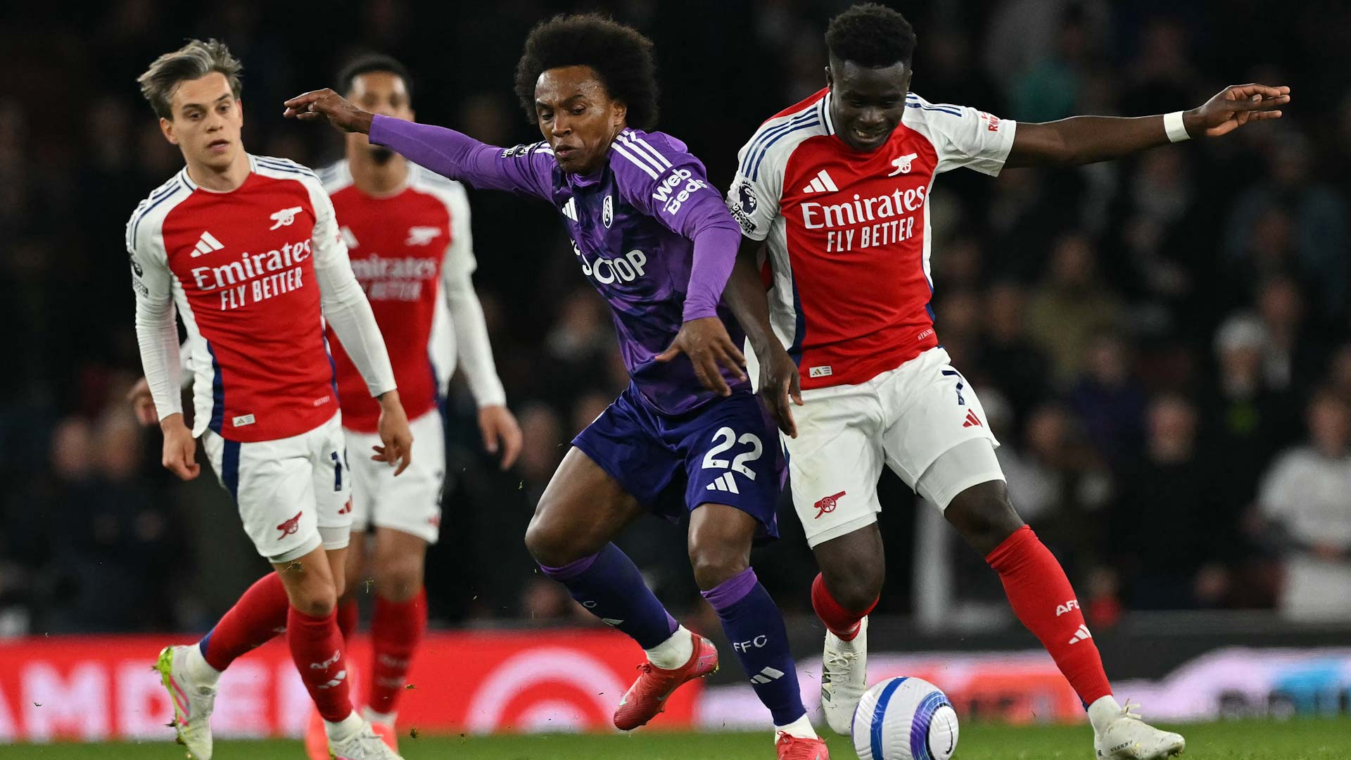 صورة بعنوان: أرسنال يحقق فوزاً هاماً على فولهام في الدوري الإنجليزي  