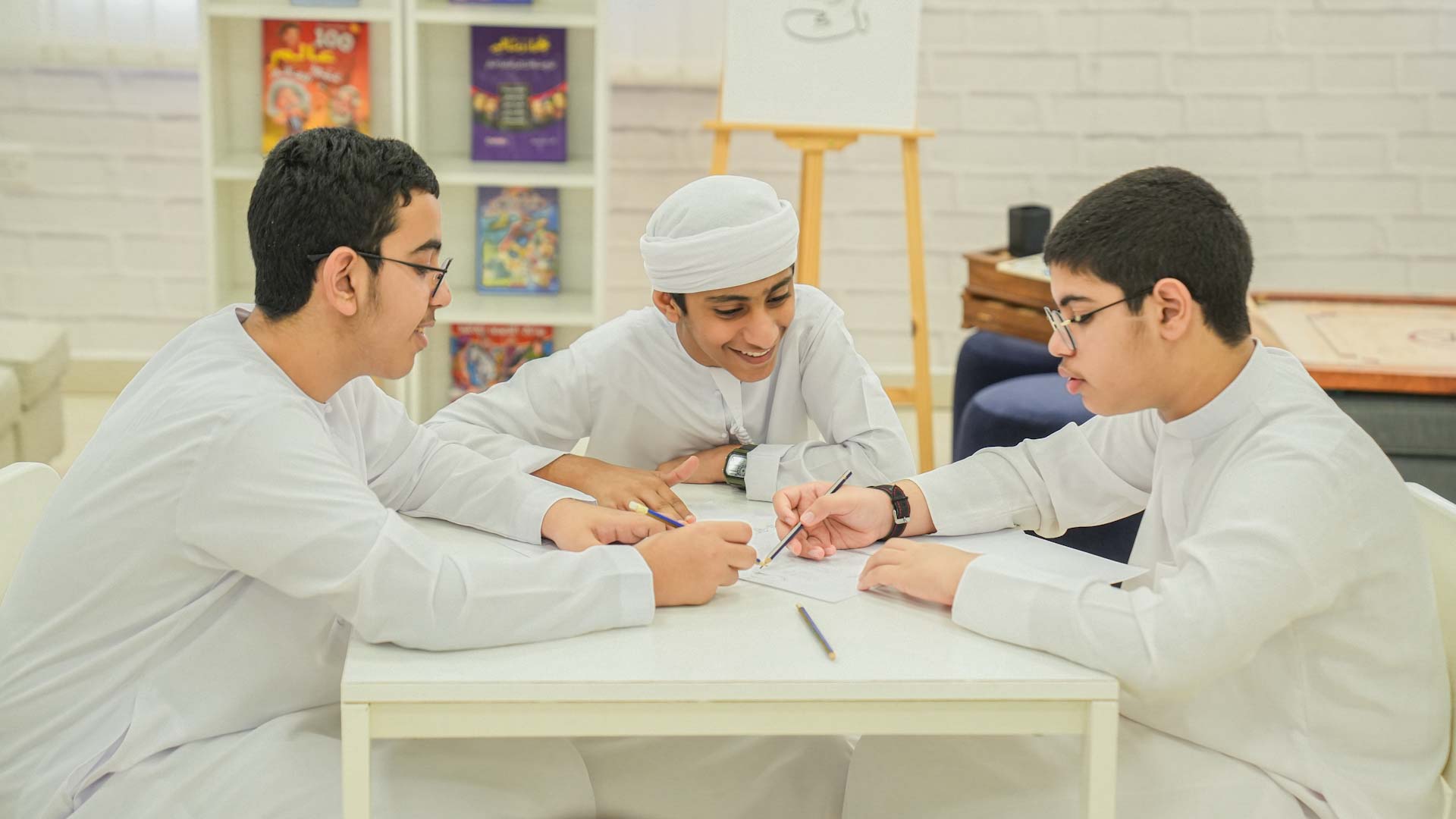 صورة بعنوان: "ربع قرن" تُطلق برنامج "مجاورة" في نسخته الأولى 