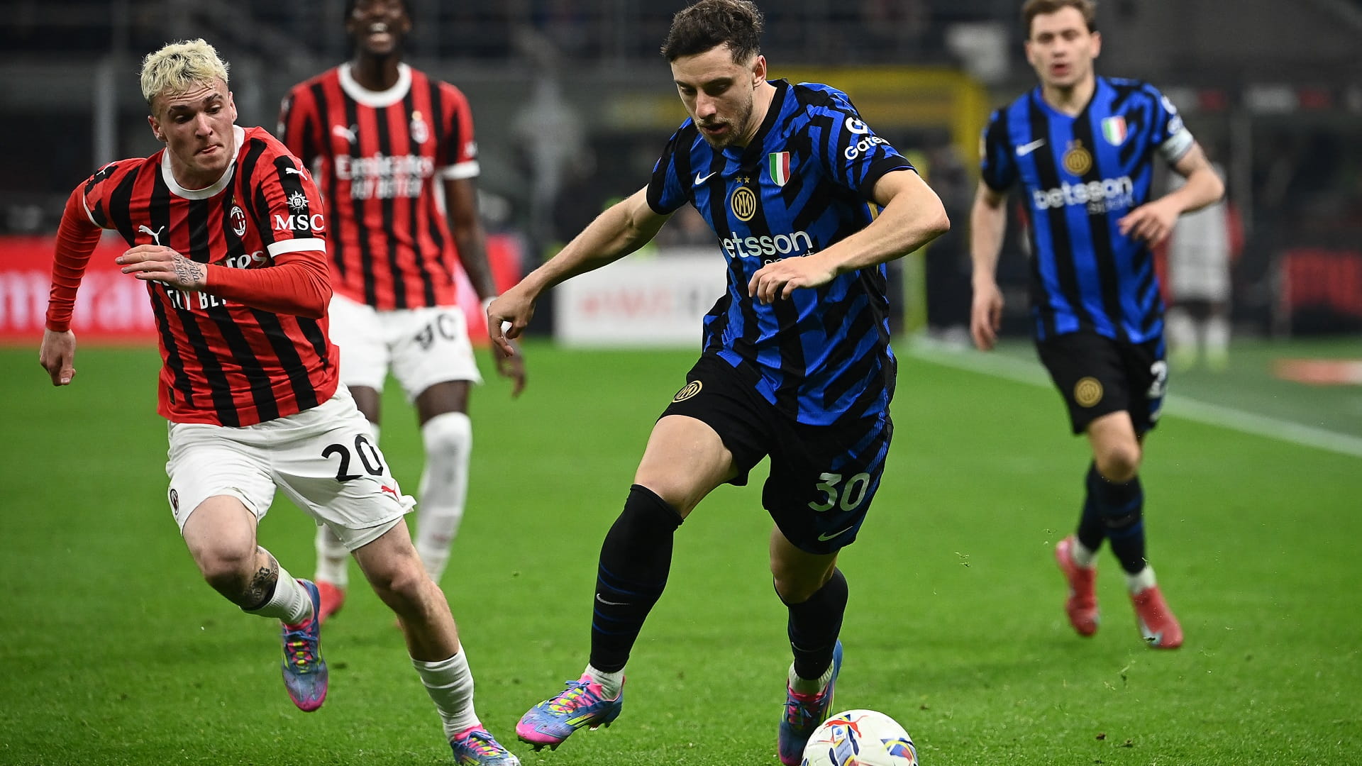 Inter and Milan level in derby Italian Cup semi