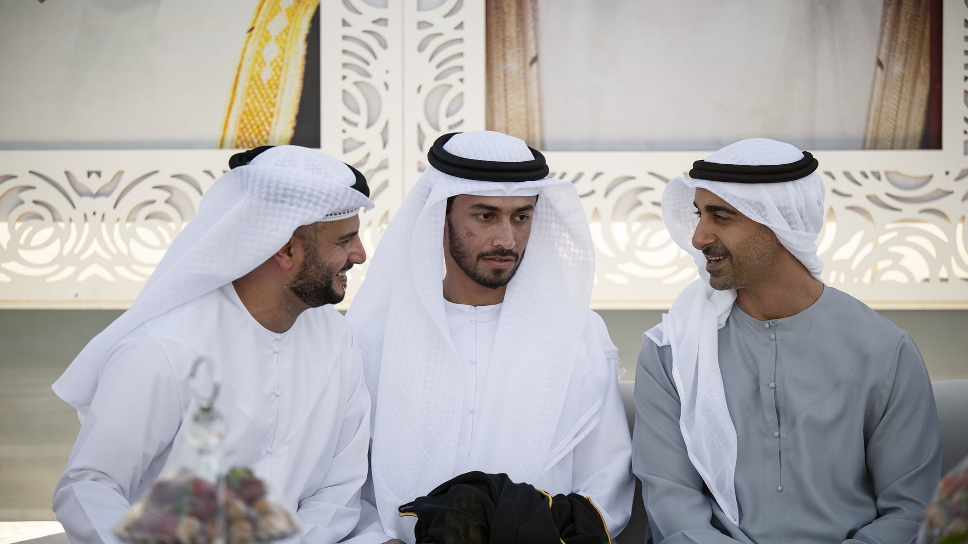 حمدان بن محمد بن زايد يحضر أفراح المقبالي