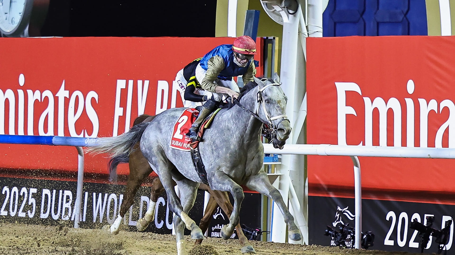 'Hit Show' wins $12 million Dubai World Cup 