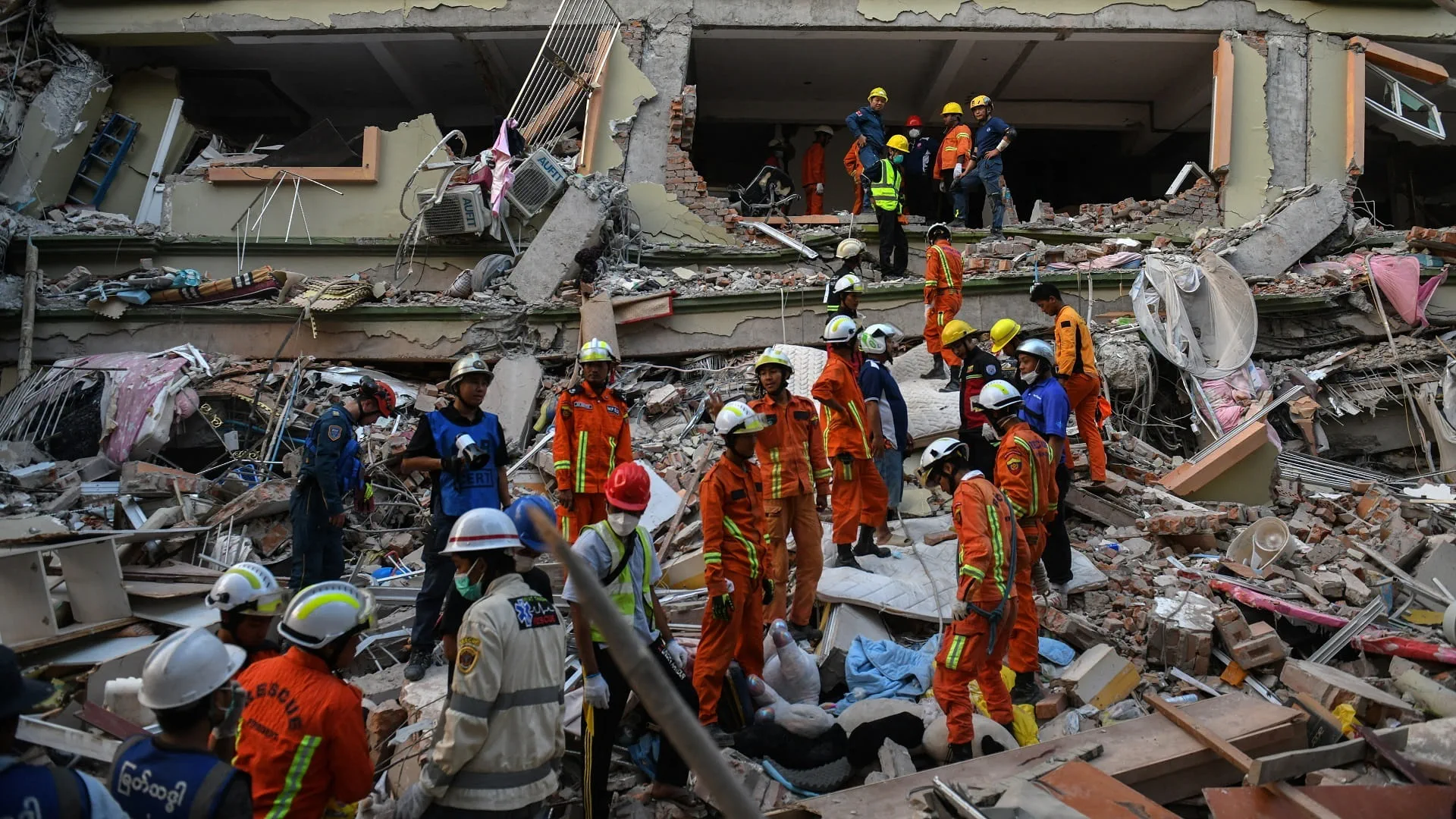 Myanmar quake death toll rises to 3,354 