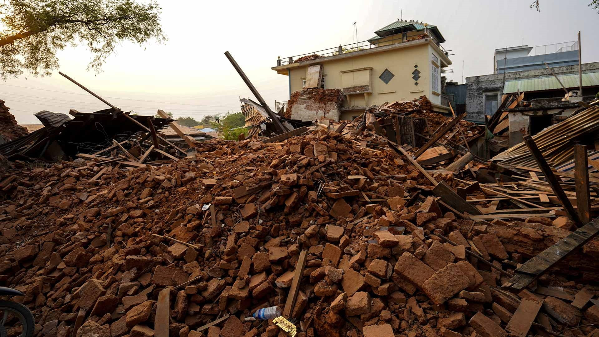 حصيلة ضحايا زلزال ميانمار ترتفع إلى 3354 قتيلاً و4850 جريحاً 