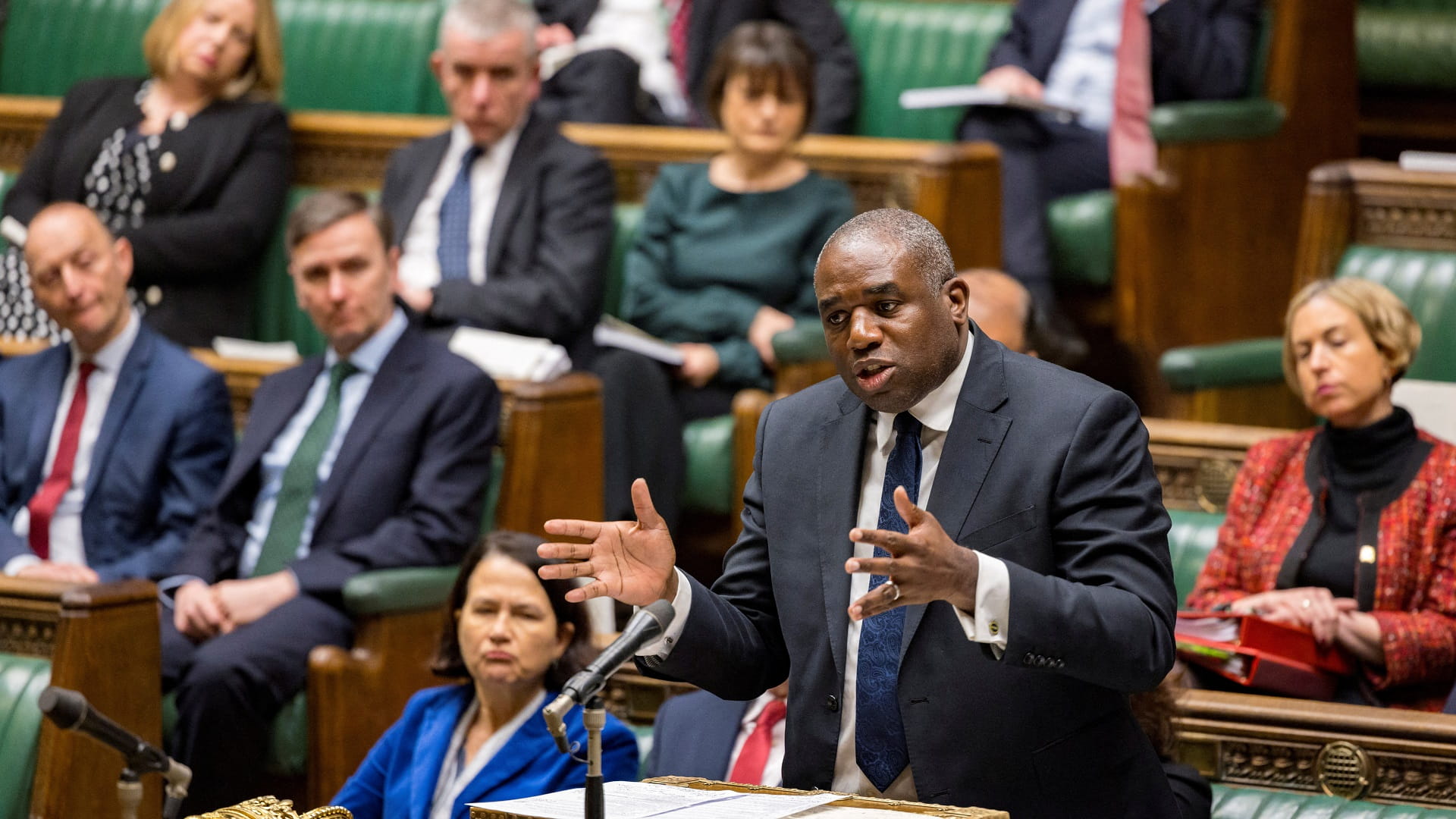 Two British lawmakers detained by Israel return home 