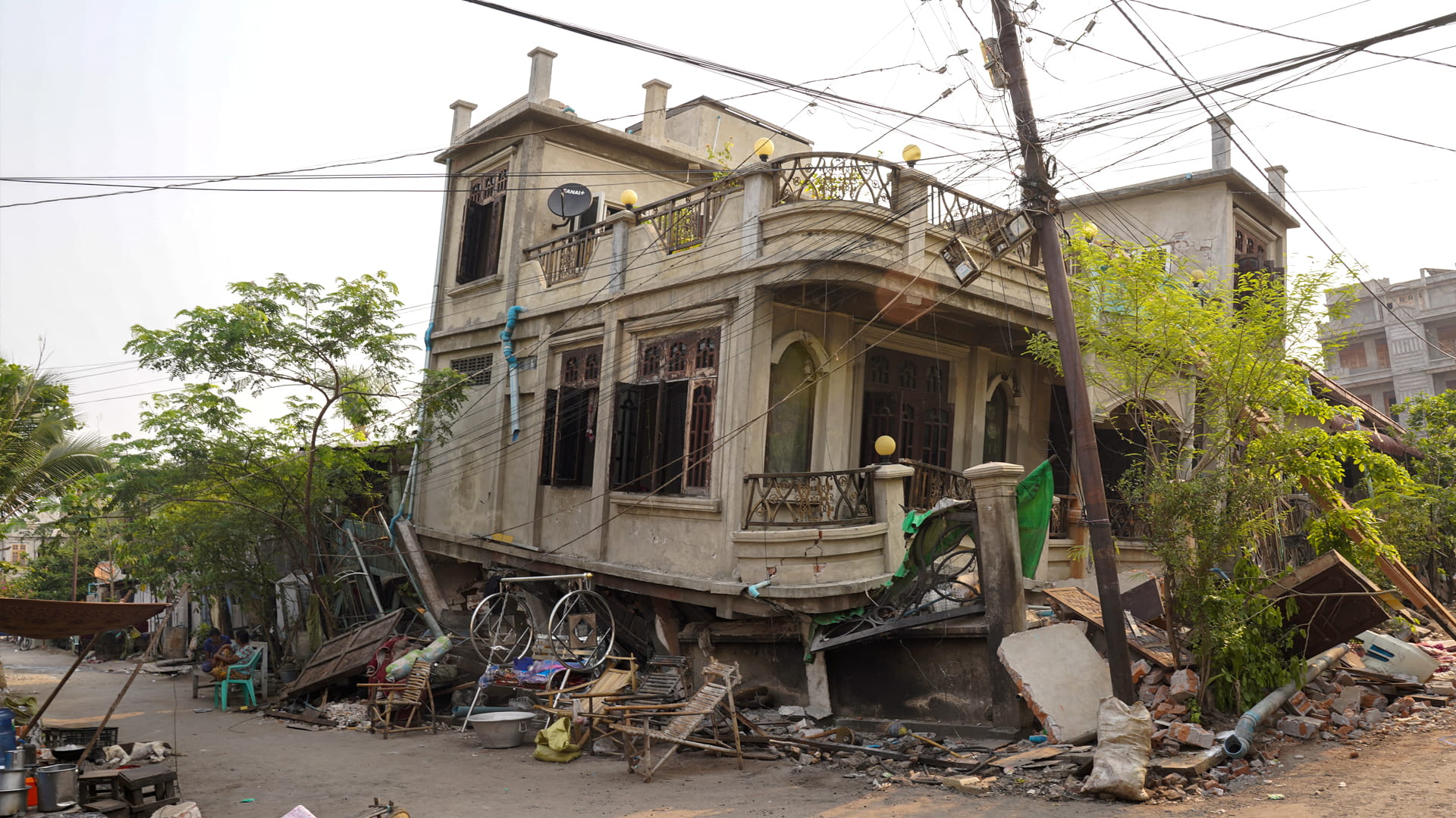 ارتفاع حصيلة ضحايا زلزال ميانمار إلى 3471 والأمطار تفاقم المعاناة