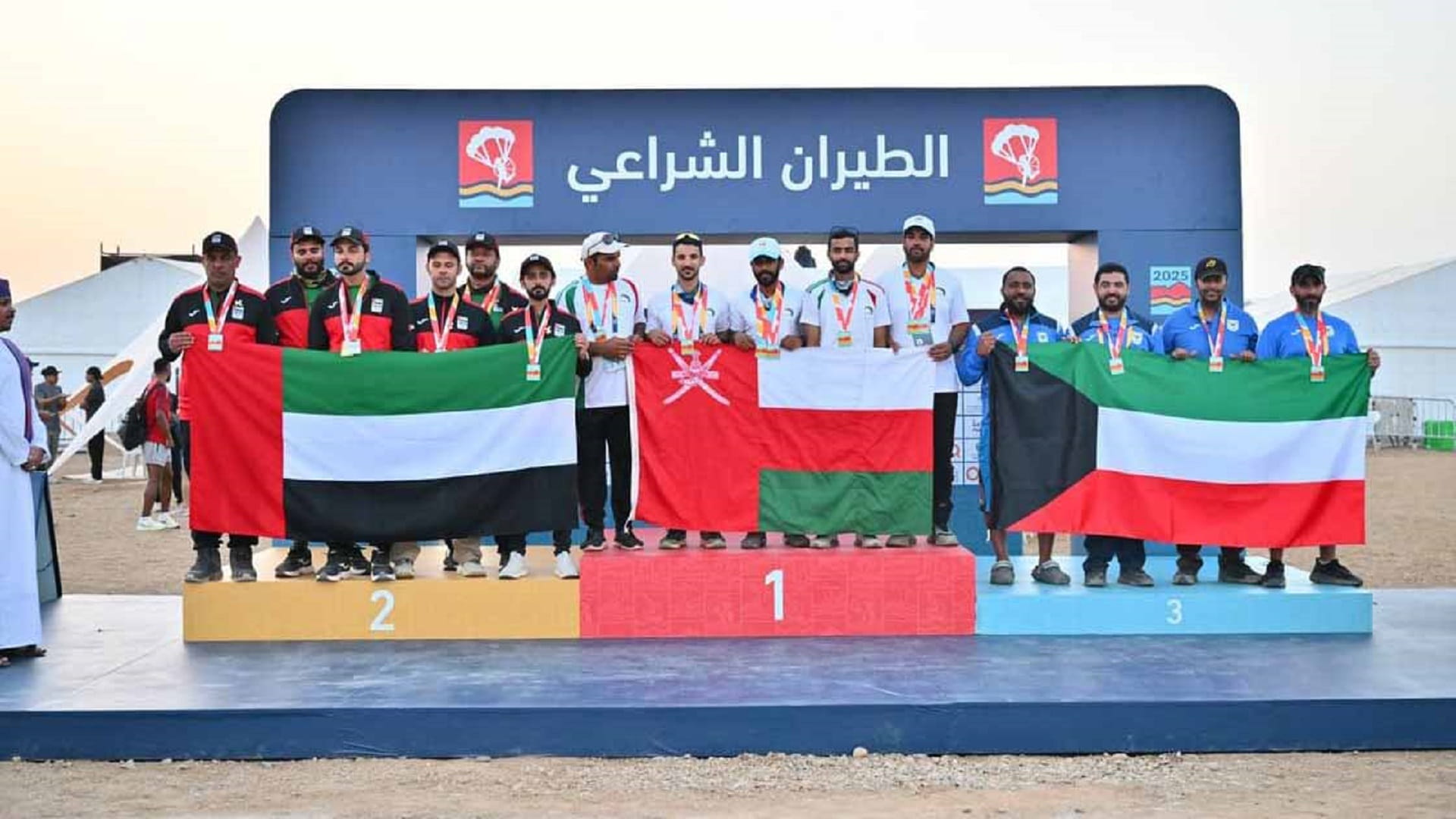 الحمادي يهدي الإمارات ذهبية ثالثة في الألعاب الخليجية الشاطئية 