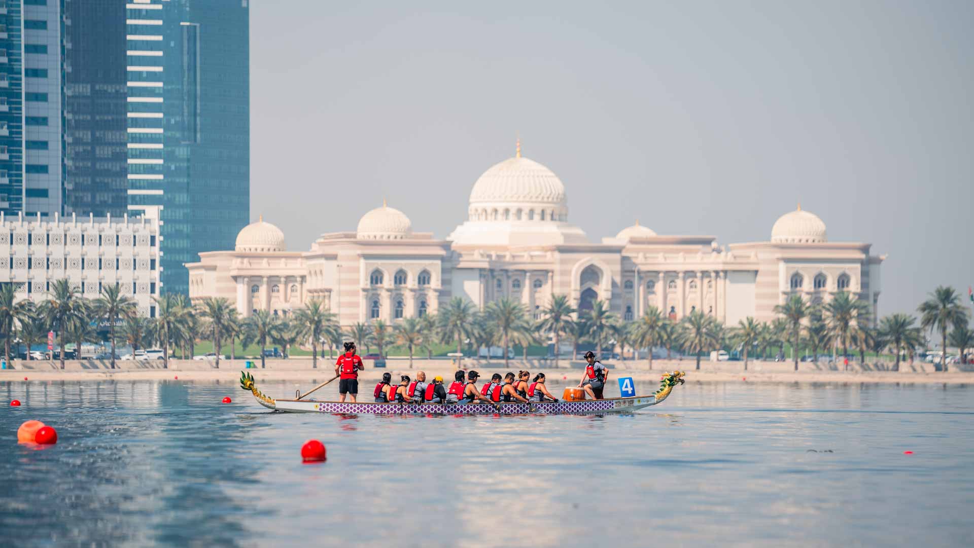 الشارقة تستضيف بطولة الشرق الأوسط لقوارب التنين بعد غدٍ 