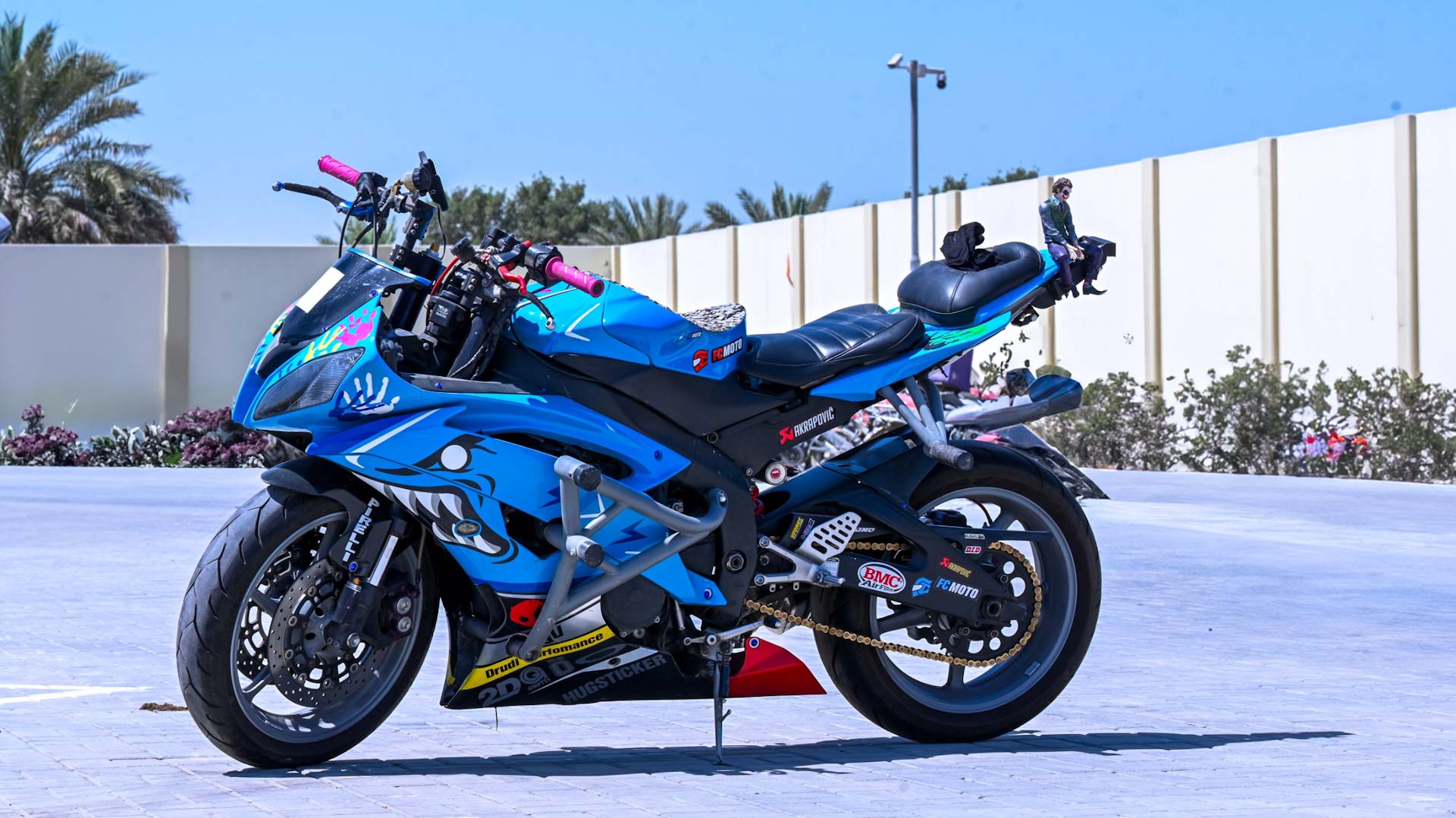 SP apprehends motorcyclist for risky road stunts 