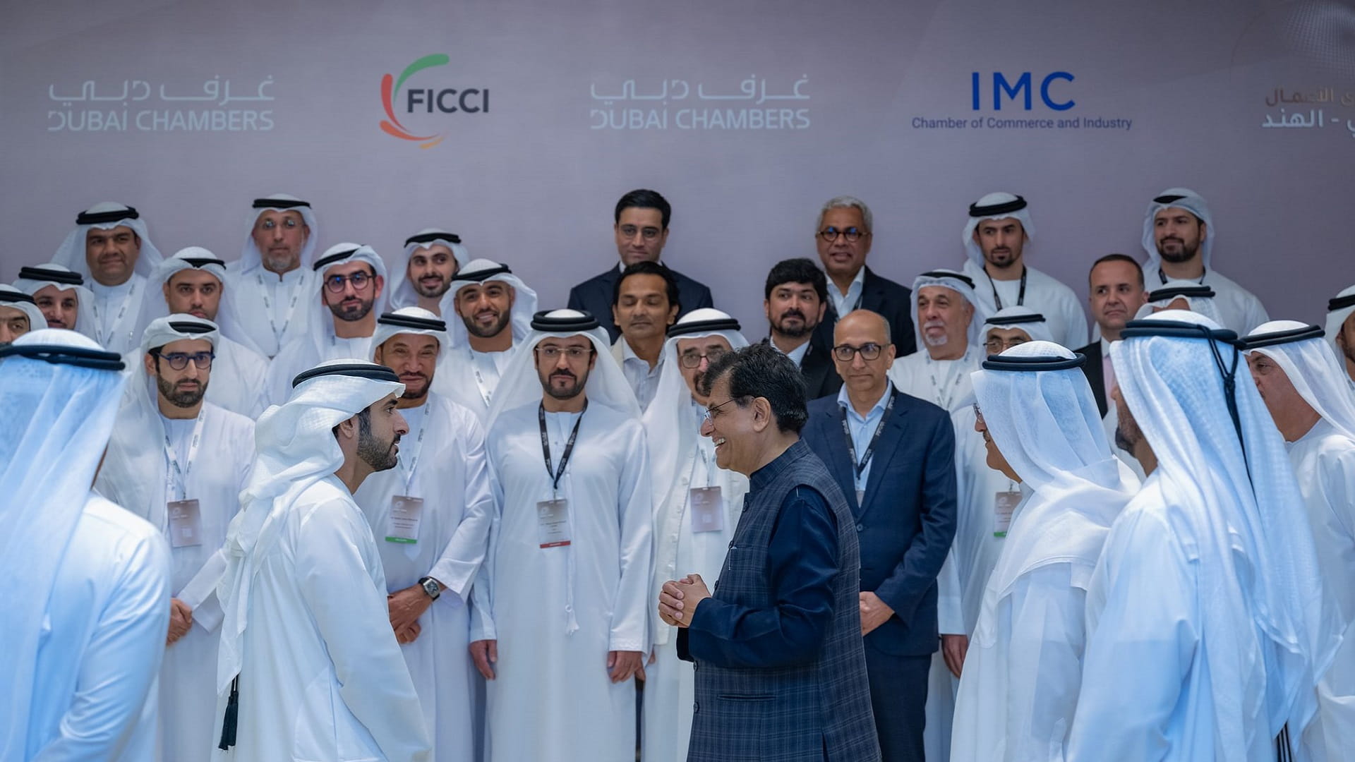 حمدان بن محمد يشهد الإعلان عن افتتاح مكتب غرفة دبي في بنغالور 