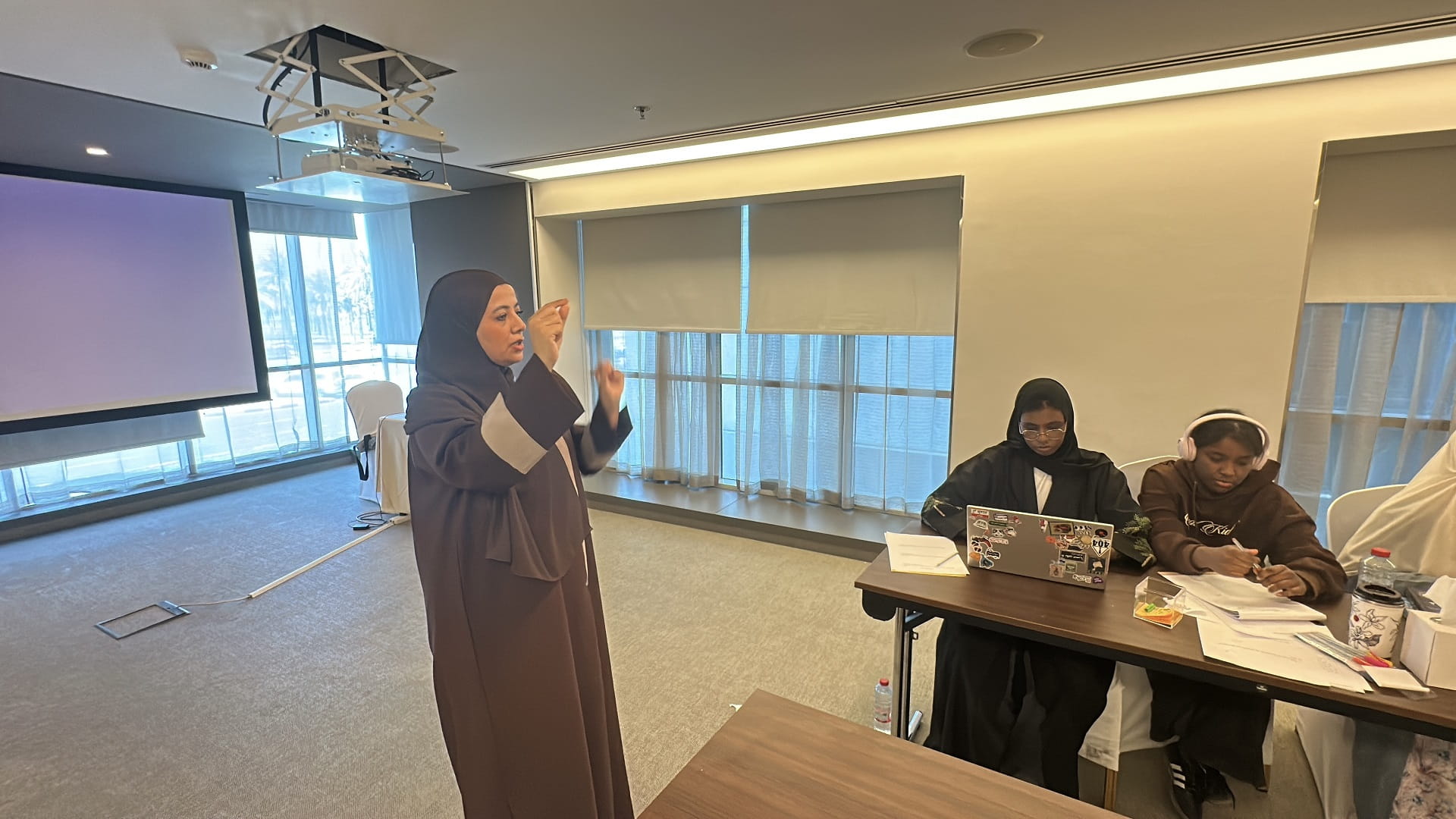 "Mujawarah" teach creative writing for youngsters 