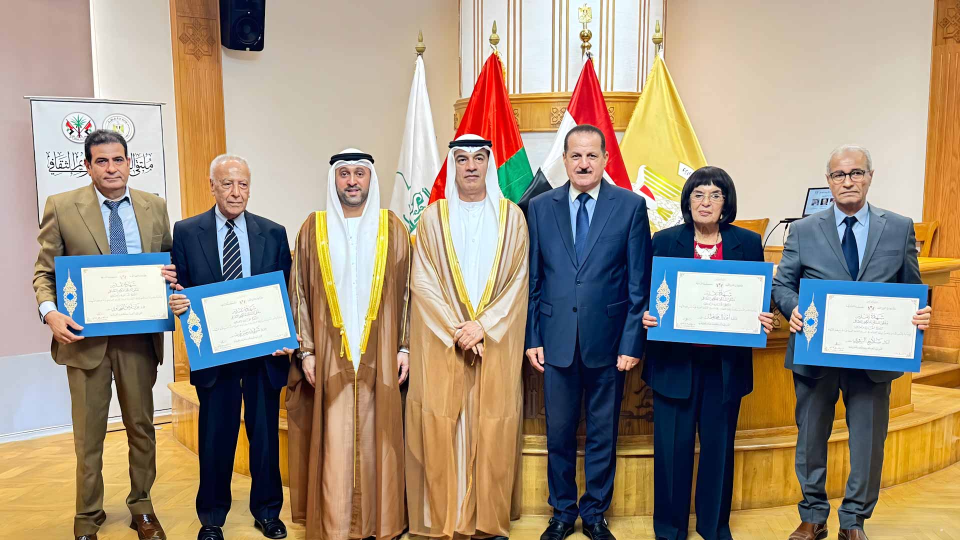 الشارقة تحتفي بكوكبة ثقافية مصرية في القاهرة 