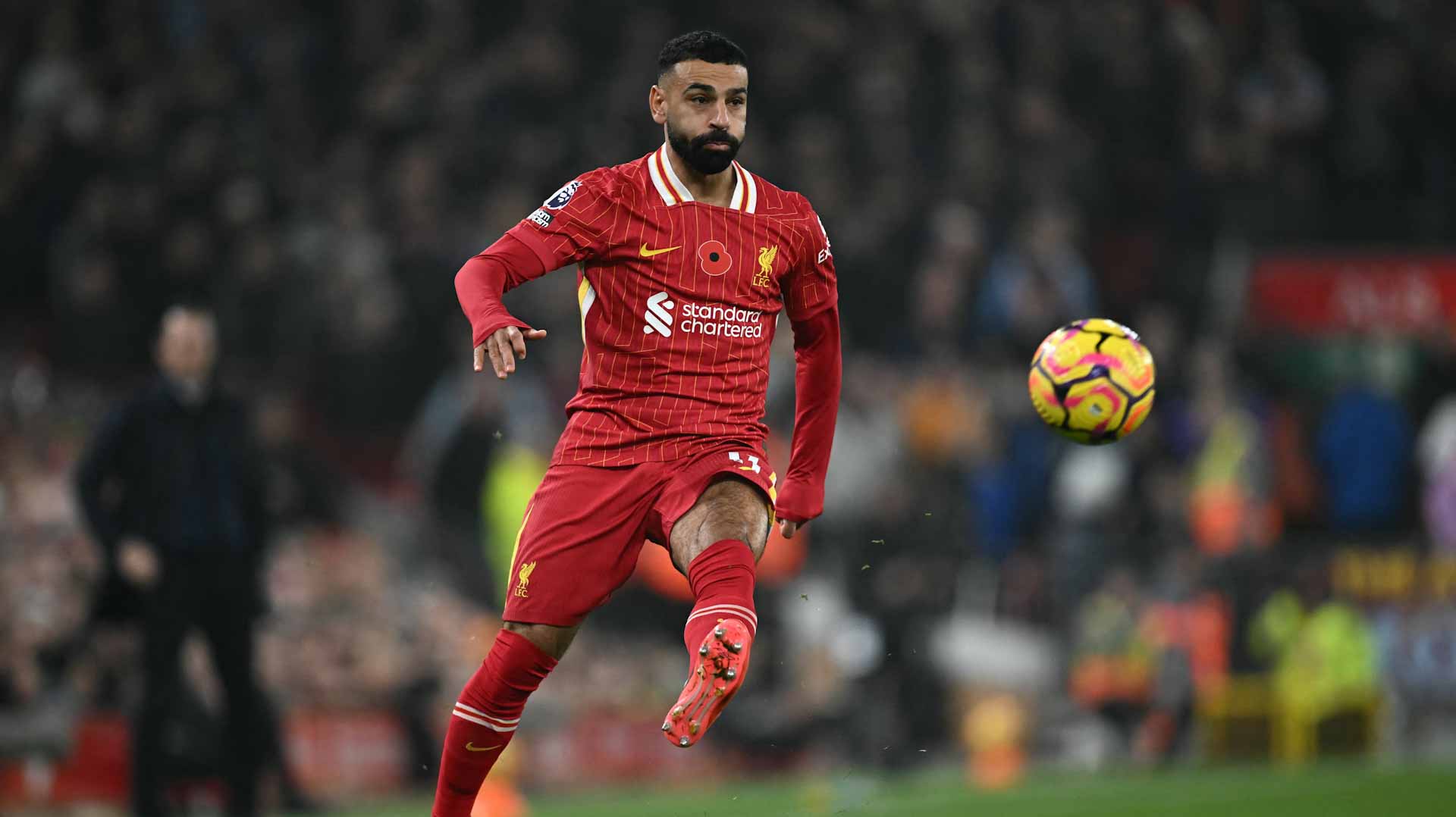ليفربول يجدد عقد لاعبه محمد صلاح حتى 2027 