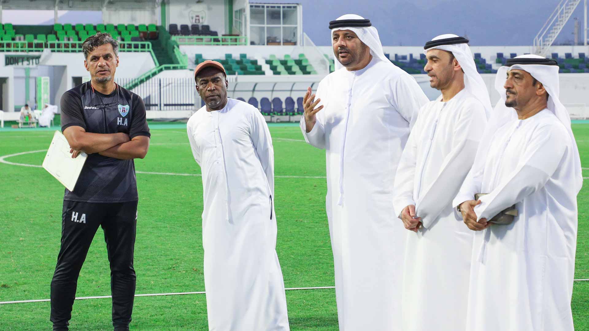 عيسى هلال يدعم دبا الحصن ميدانياً قبل المرحلةالحاسمة من دوري أدنوك1