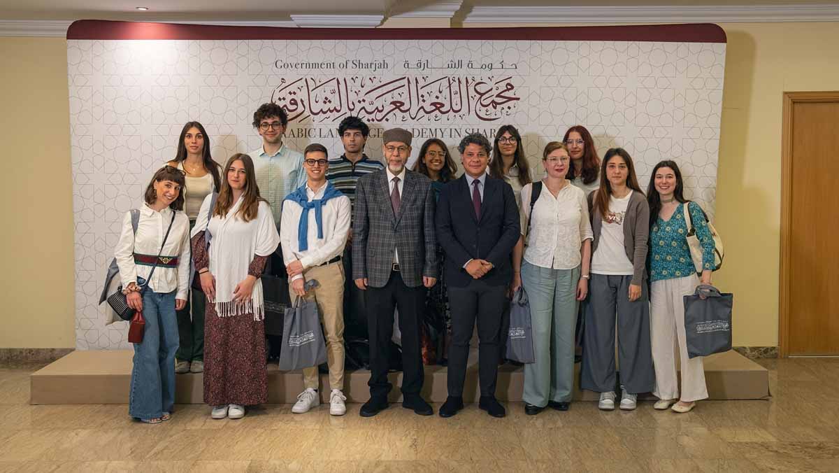 مجمع اللغة العربية بالشارقة يستقبل وفداً أكاديمياً من إيطاليا 