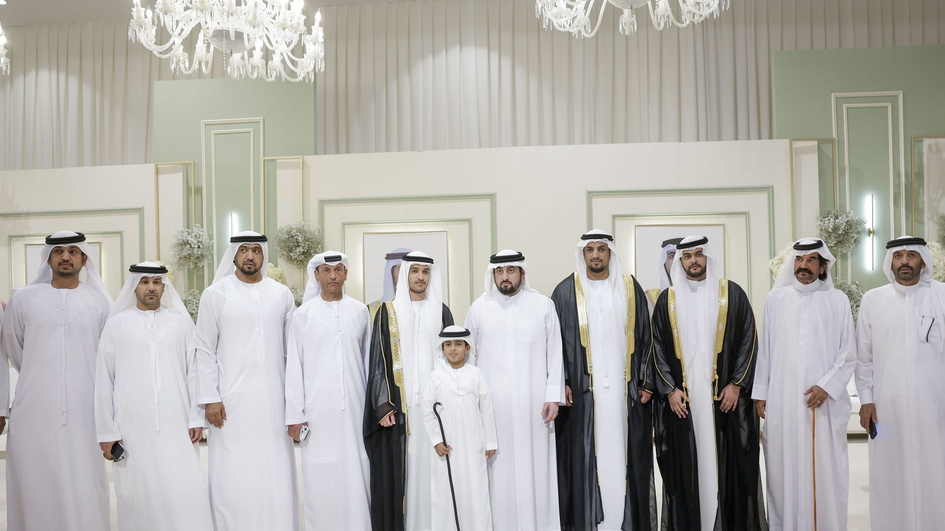 أحمد بن محمد يحضر أفراح بن غدير وملهوف والمقعودي 