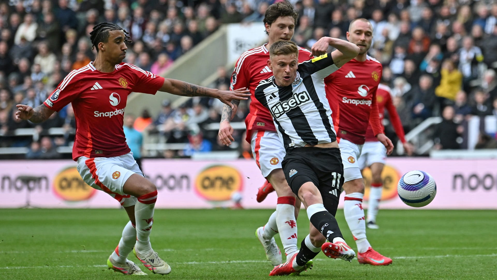 Newcastle crush Man United to climb to fourth in Premier League