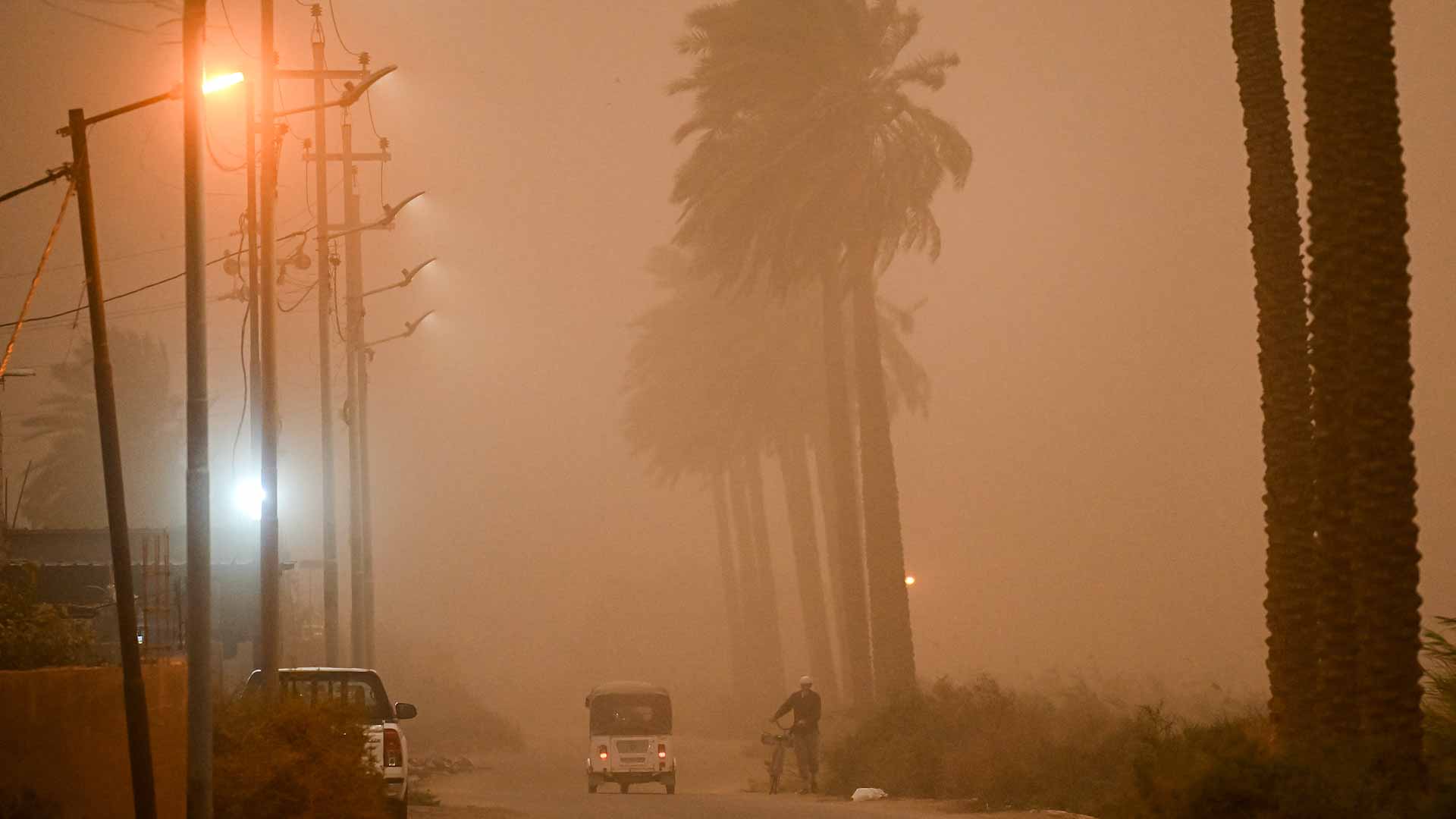 Iraq sandstorm causes respiratory issues for 1,800 residents 