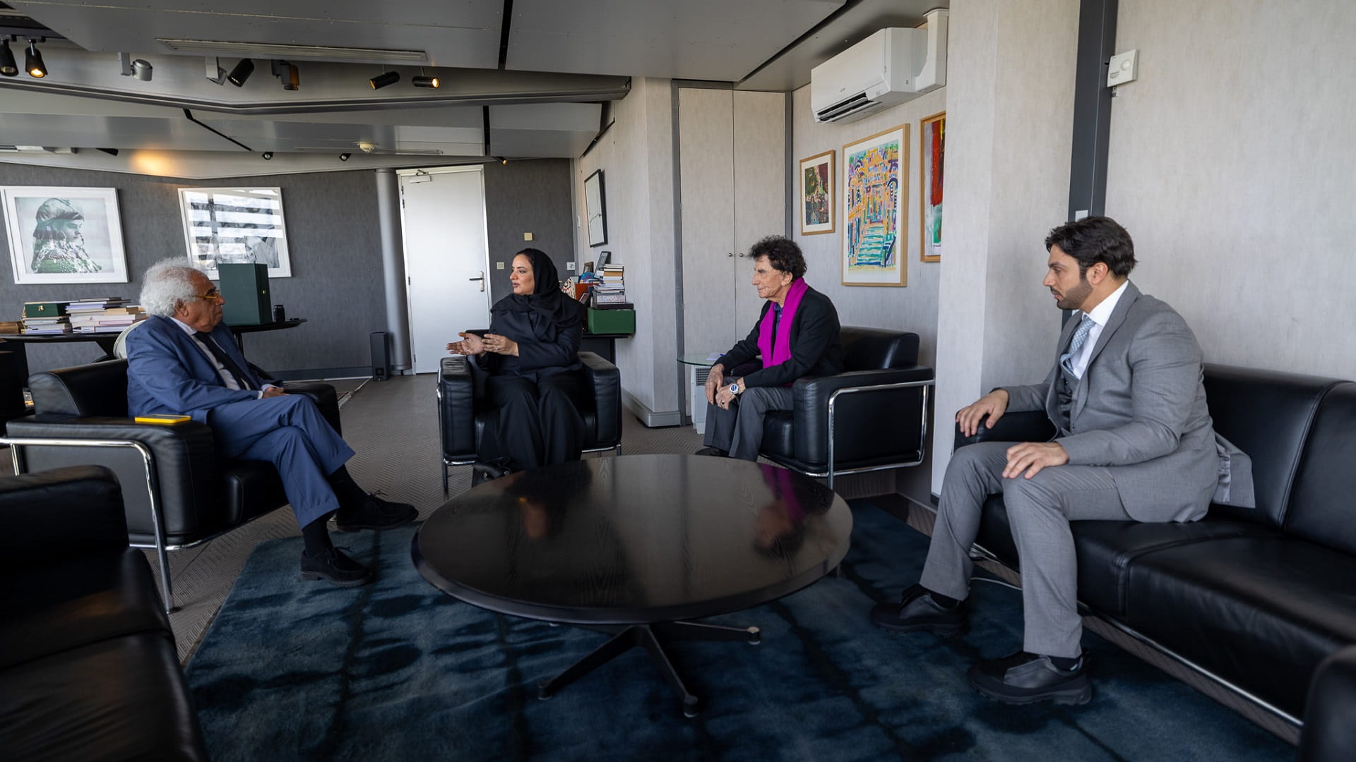 HoW explores collaboration with AWI in Paris