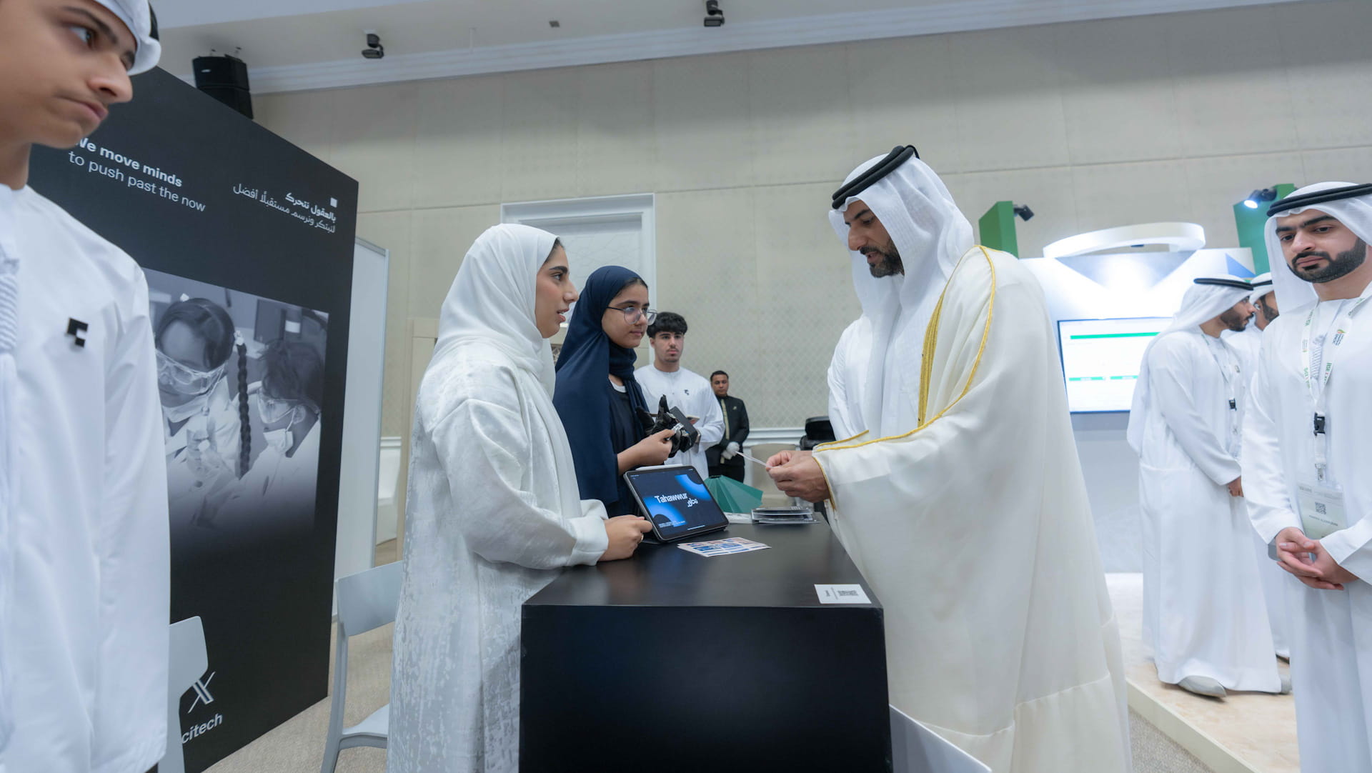 سلطان بن أحمد يشهد انطلاق معرض الصحة والسلامة والبيئة الـ2