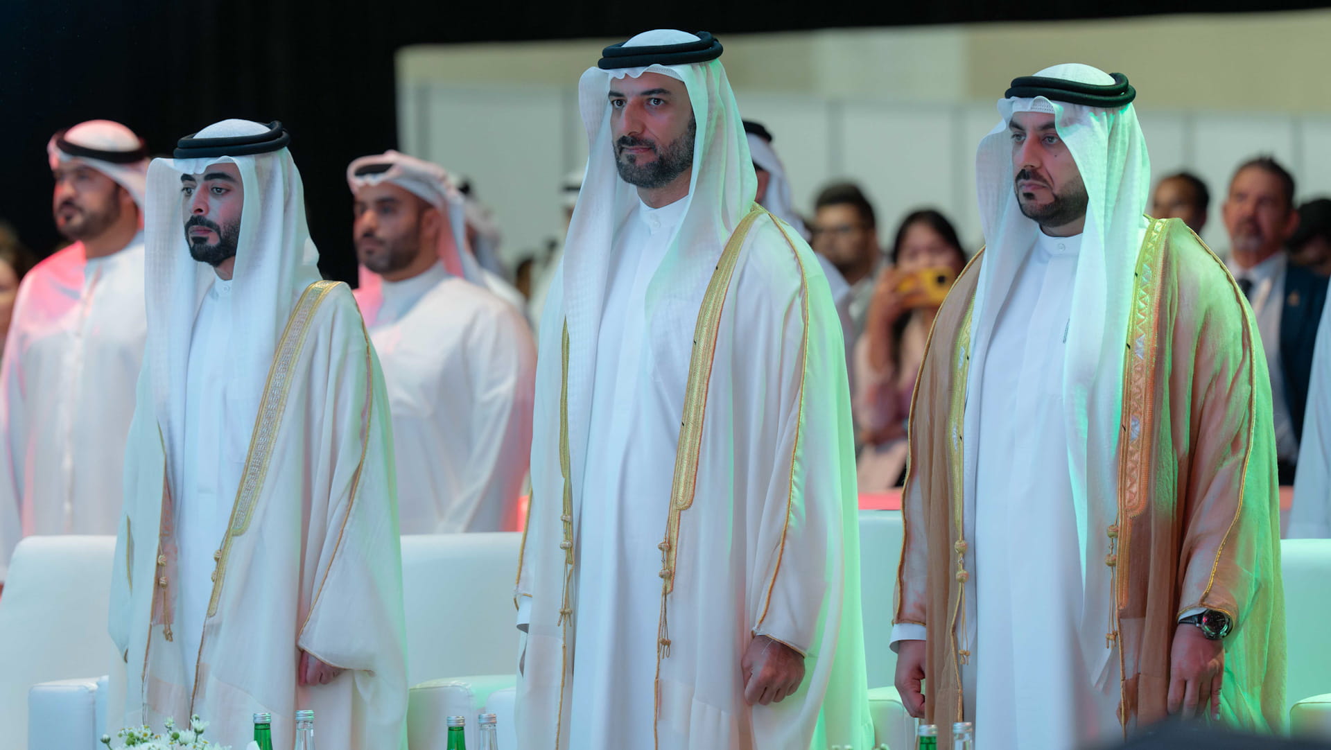 سلطان بن أحمد يشهد انطلاق معرض الصحة والسلامة والبيئة الـ2