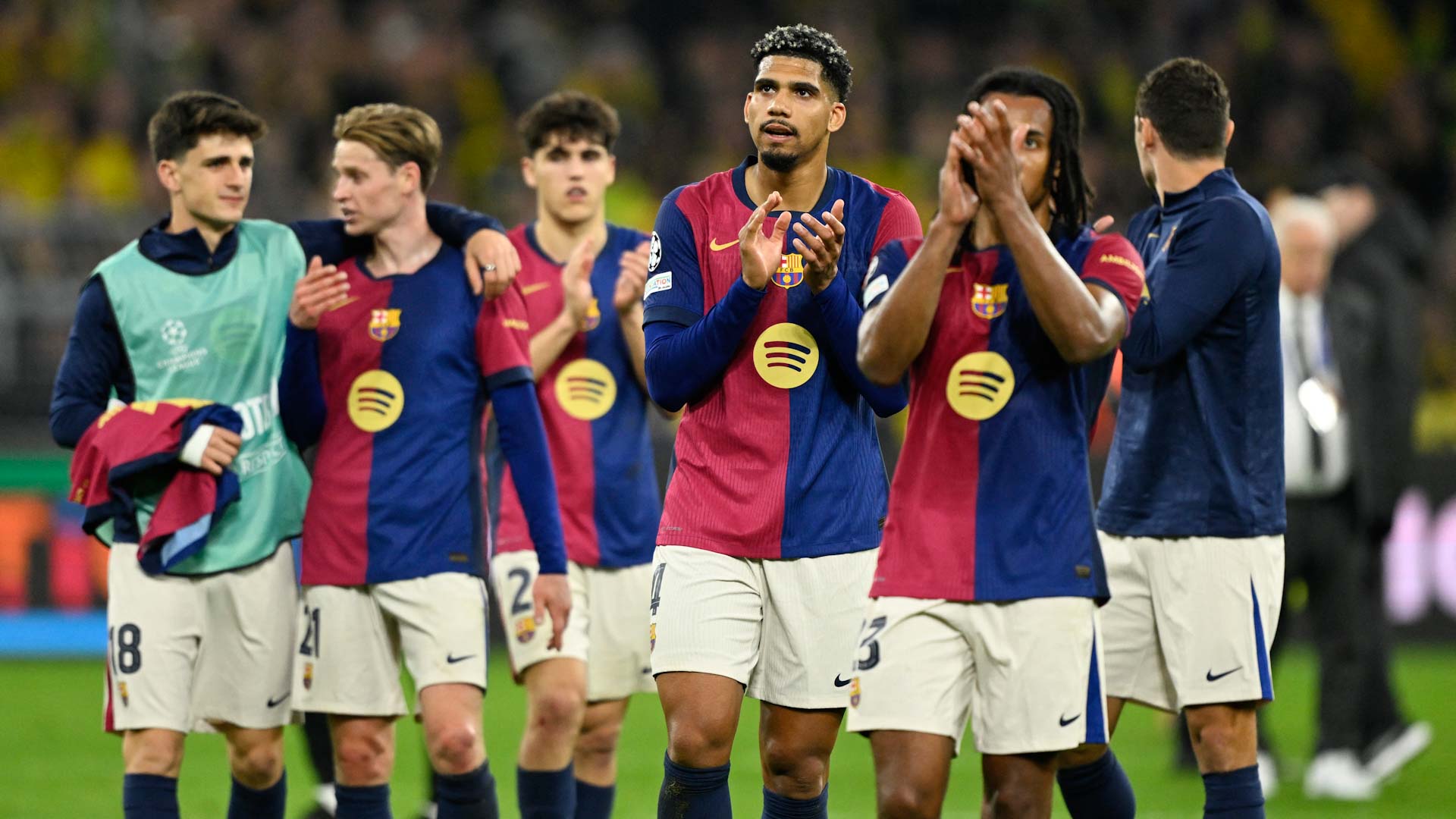 برشلونة يتأهل بصعوبة إلى نصف نهائي الأبطال  