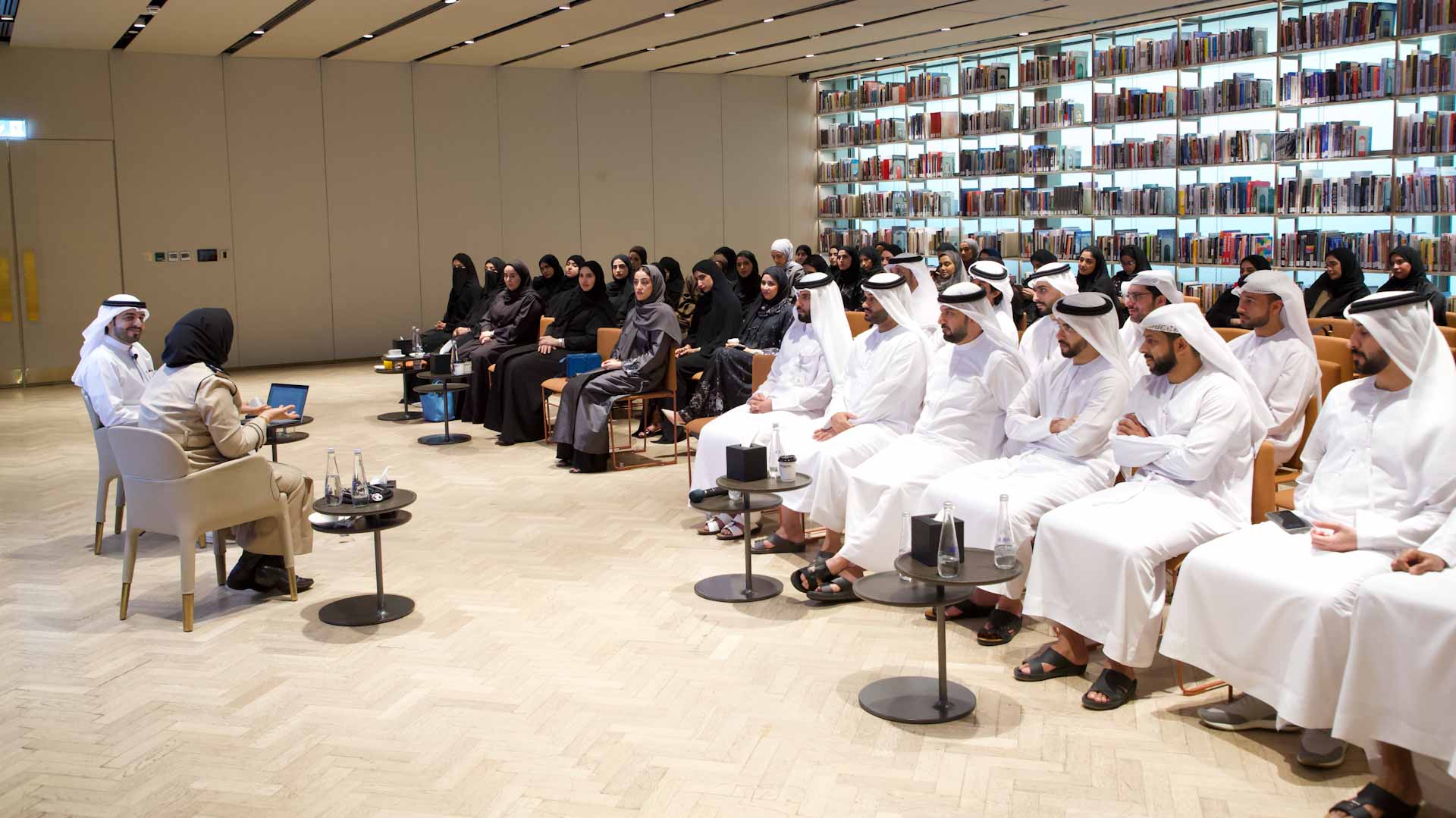 "موارد الشارقة" تعقد الجلسة الحوارية "كن جزءاً من التميز الحكومي" 