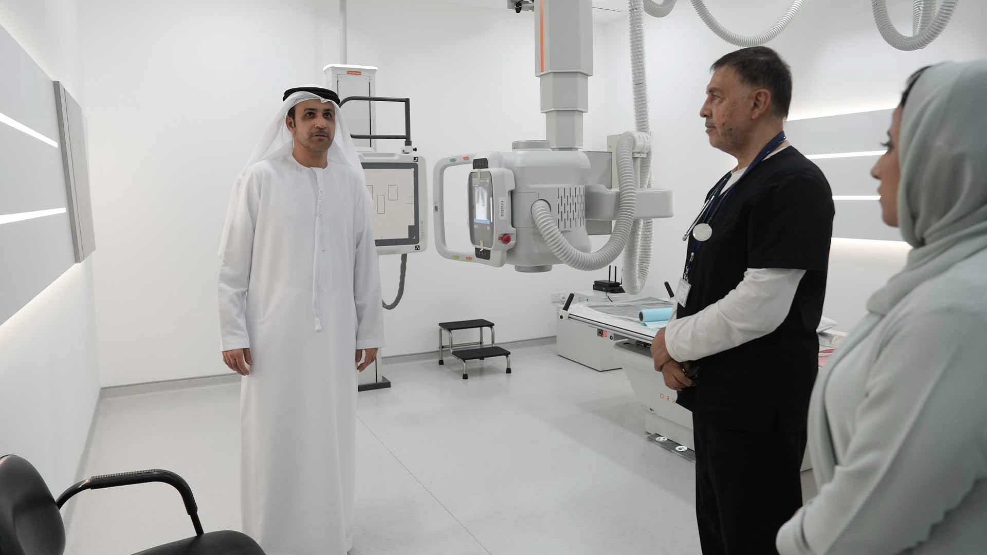 يوسف السركال يتفقد منشآت صحية في الشارقة وعجمان وأم القيوين 