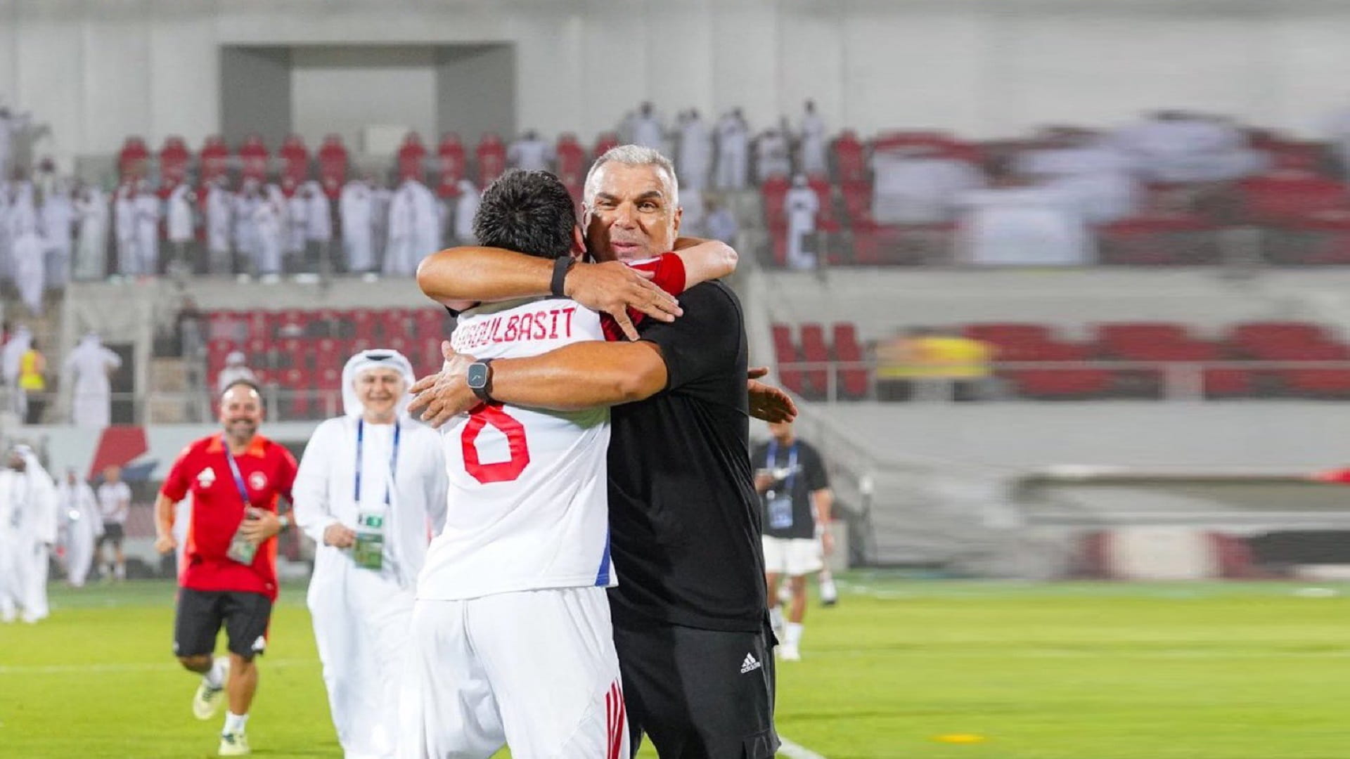 اتحاد الكرة يتعاقد مع الروماني كوزمين مدرباً لمنتخبنا الوطني 