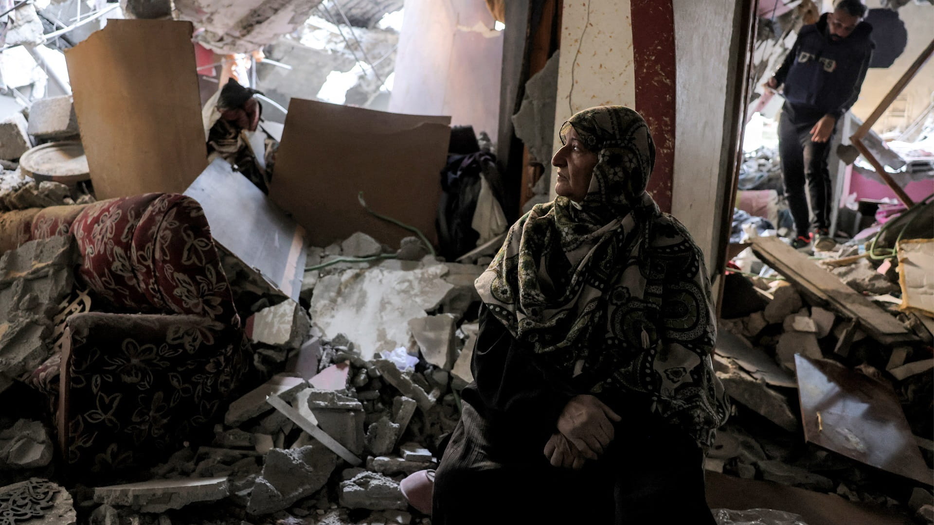 Israeli airstrikes on Gaza kill 43, injure dozens more 