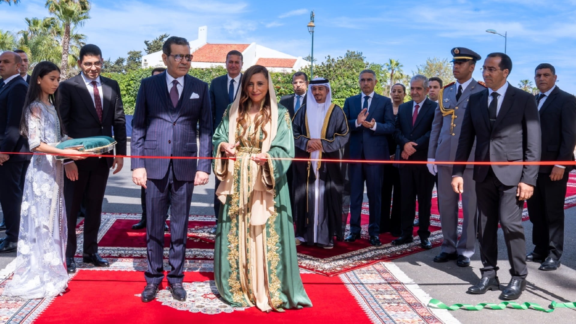 المغرب ترفع علم الإمارات احتفاء الشارقة ضيف شرف معرض الرباط الدولي 