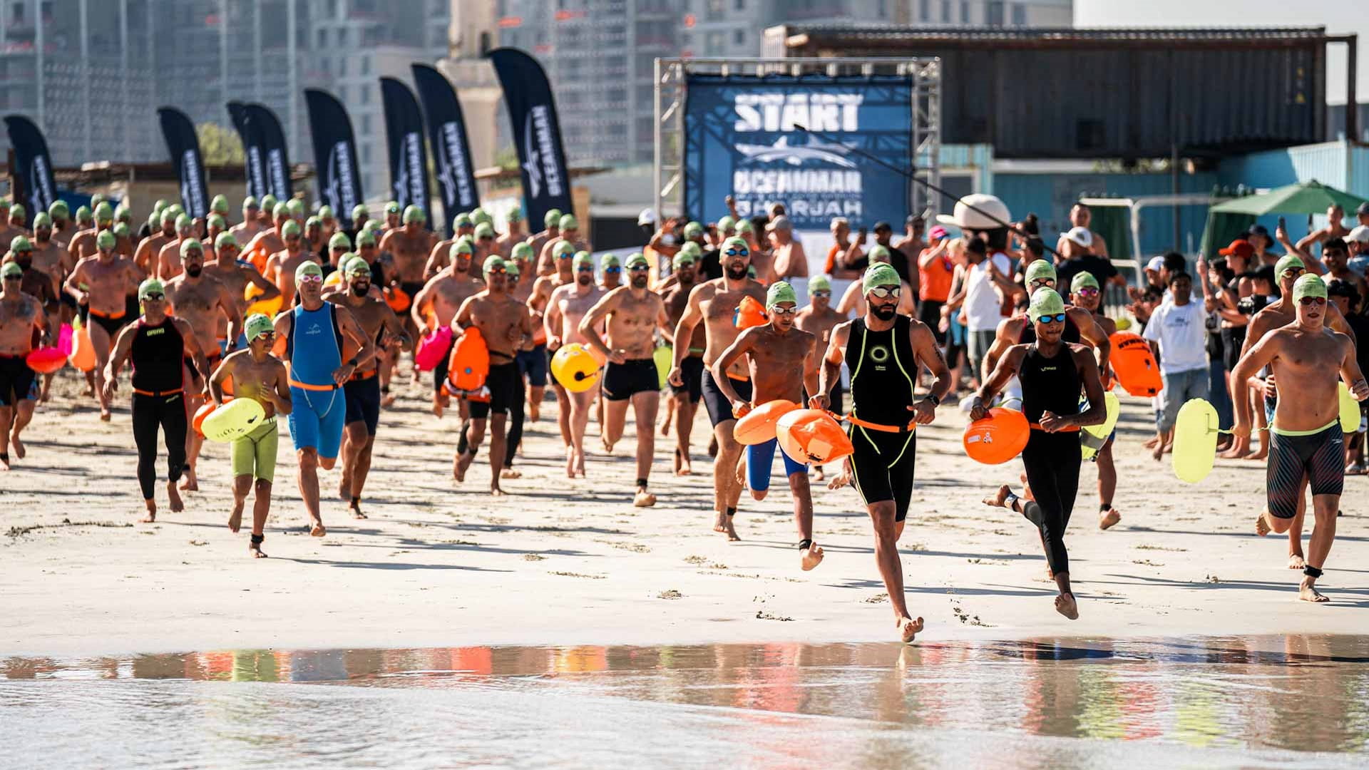 المكتب الإعلامي لحكومة الشارقة يختتم بطولة "أوشن مان" العالمية 