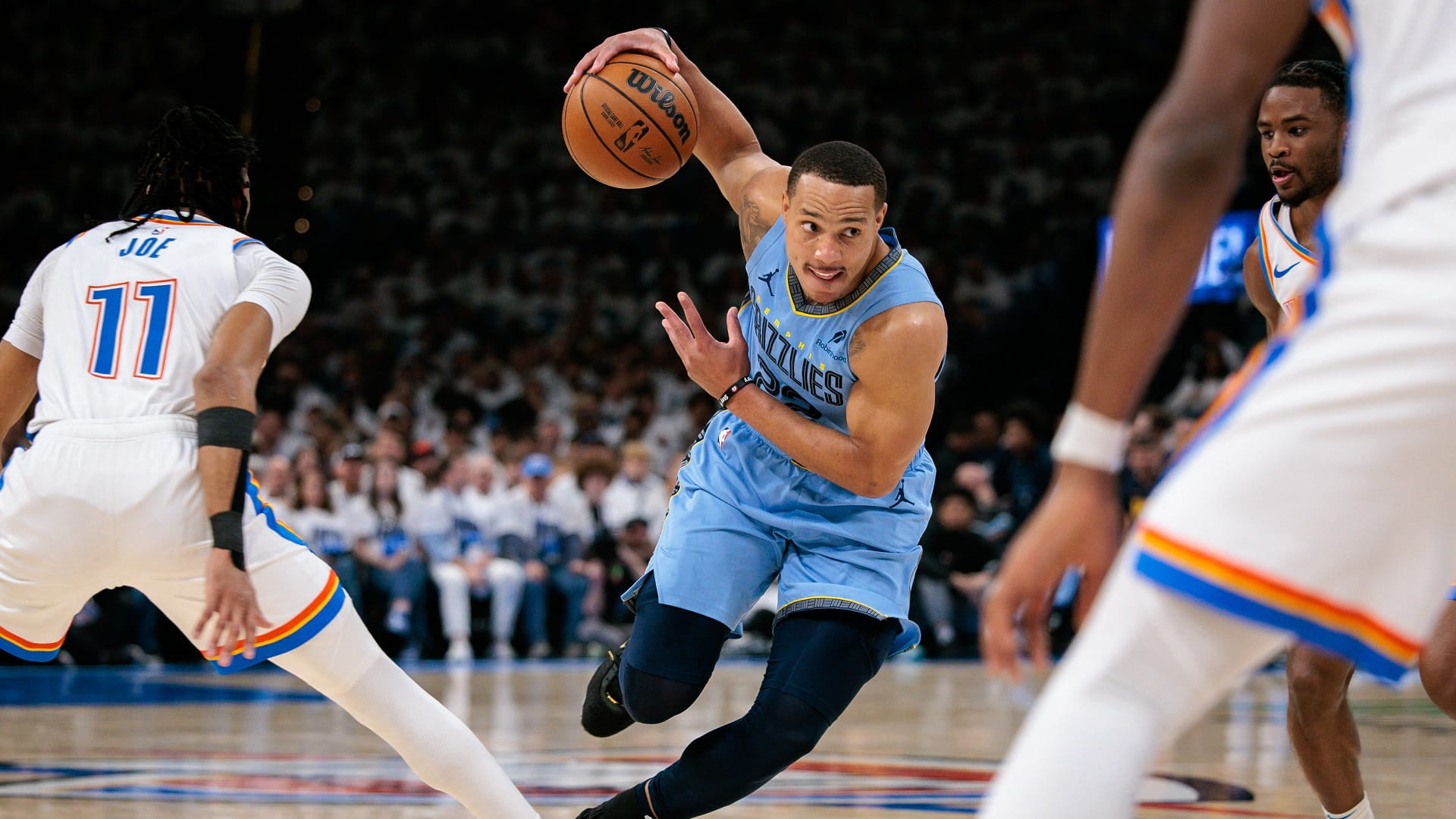 أوكلاهوما يقسو على ممفيس في إقصائيات السلة الأميركية 