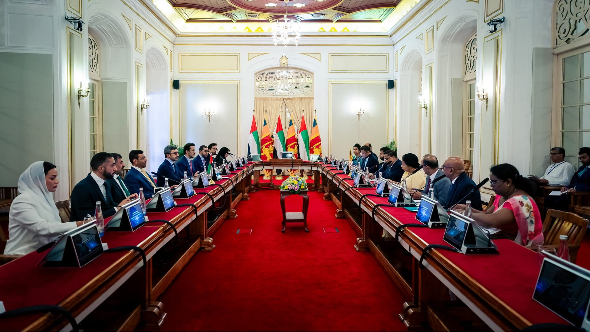 Abdullah bin Zayed, Sri Lankan FM discuss boosting ties