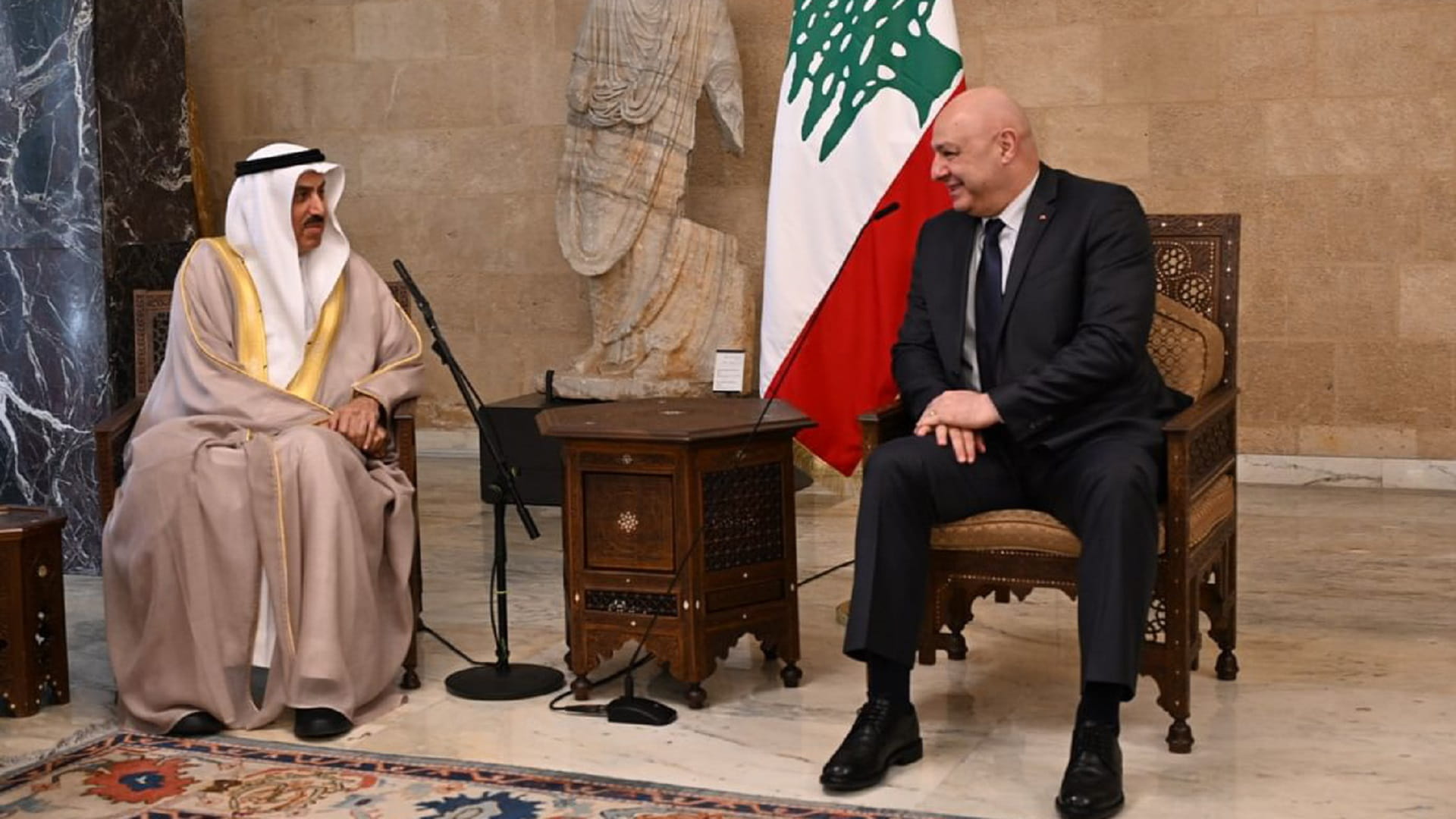 Lebanese President welcomes Saqr Ghobash in Beirut