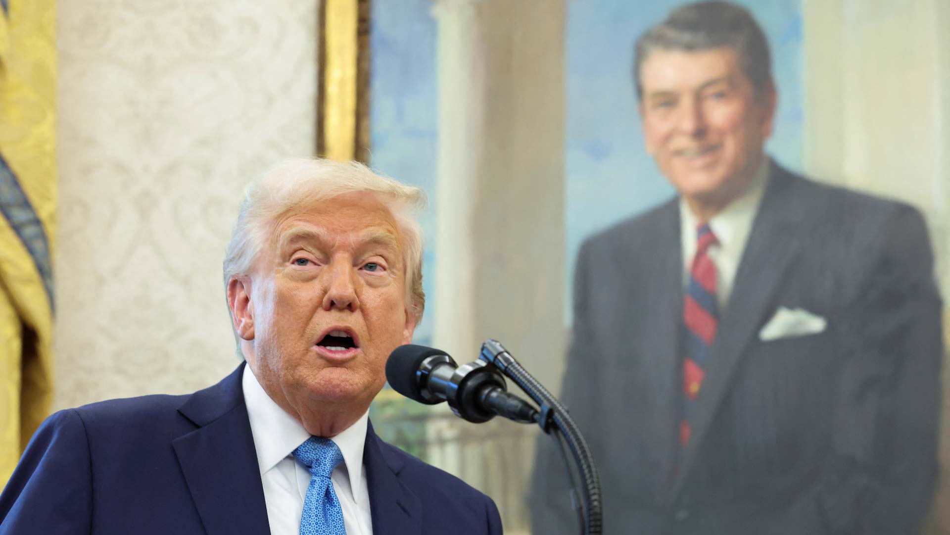 ترامب: لا نخطط لإقالة رئيس الفيدرالي ونطالب بخفض الفائدة 