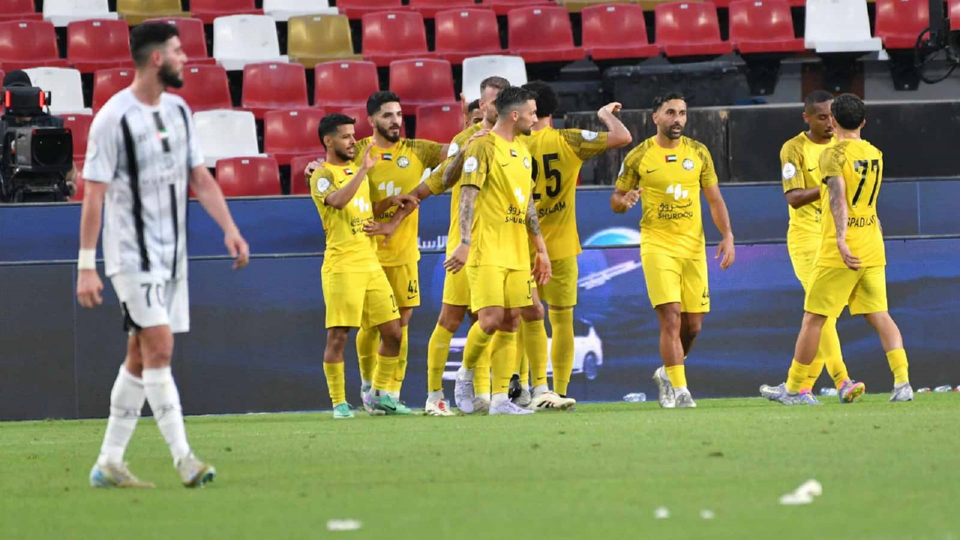 كلباء يفوز على الجزيرة ويعود للانتصارات في دوري أدنوك للمحترفين 