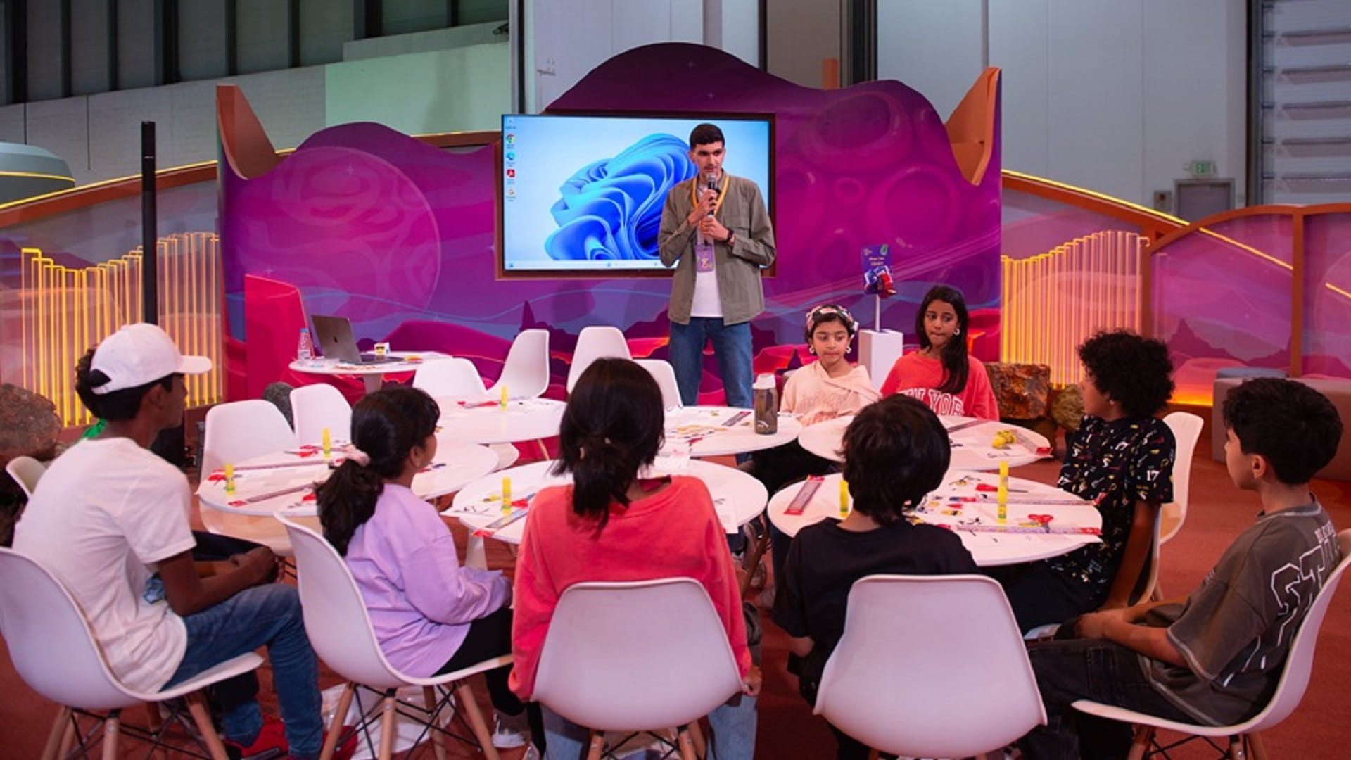 SCRF 2025 ignites young minds with LED circuits 2 