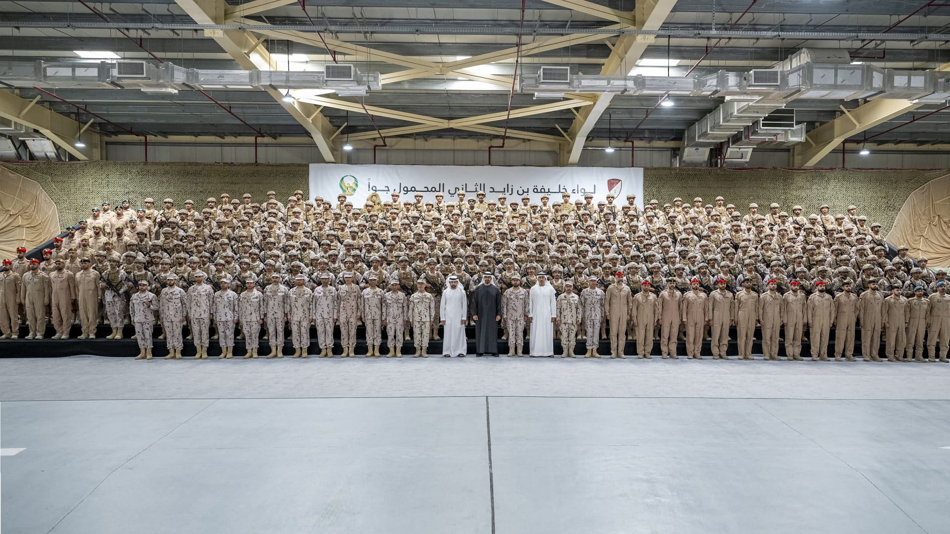 UAE President visits Khalifa bin Zayed II Airborne Brigade Command 
