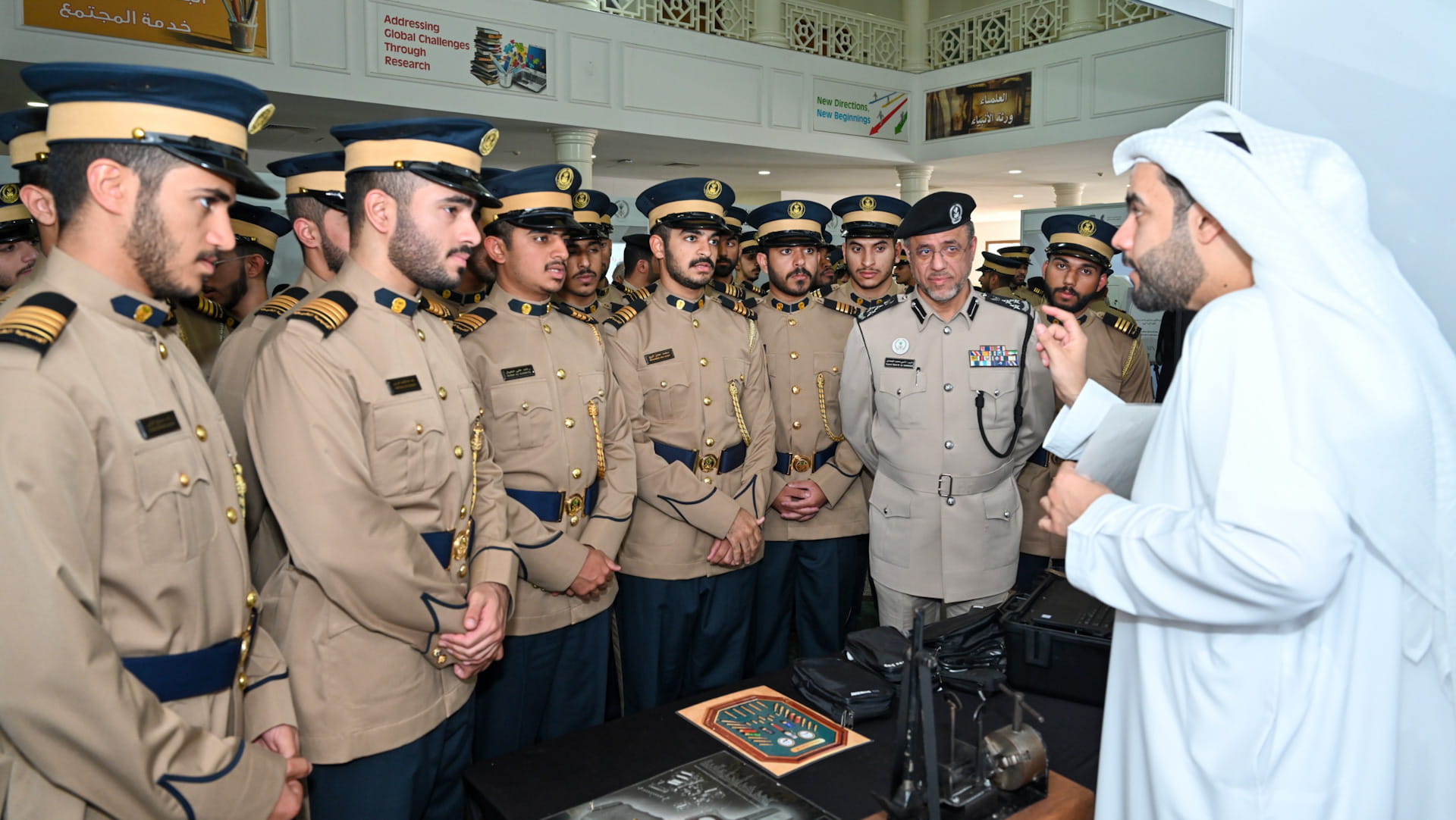 شرطة الشارقة ترفع مستوى الوعي الأمني للطلبة بمعرض الأدلة الجنائية