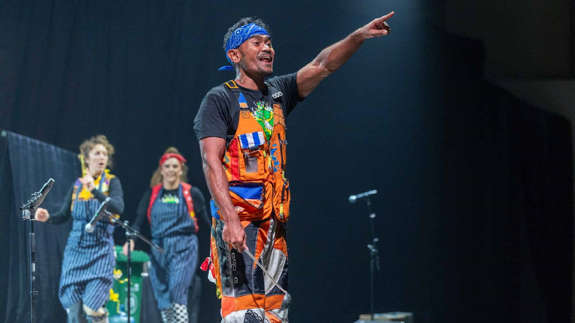 Junkyard Beats convey key messages on reuse through music to SCRF 