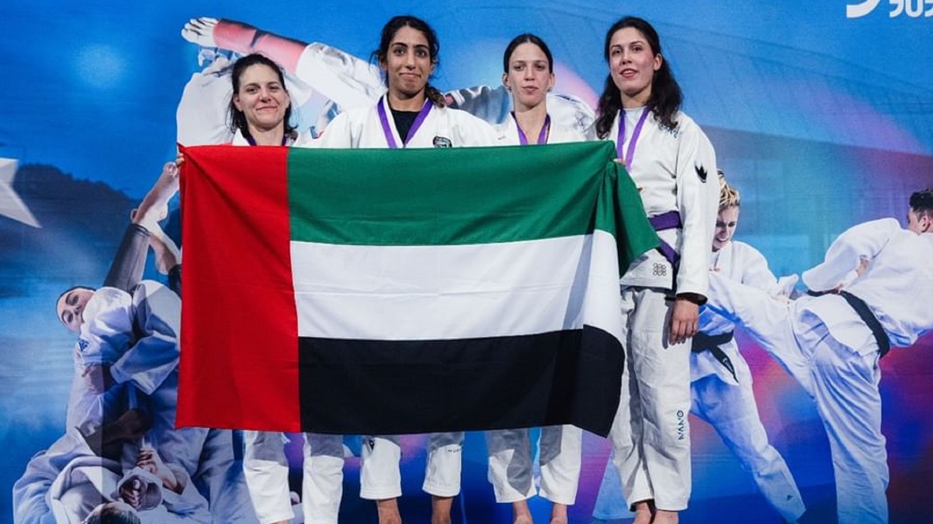 منتخب الإمارات للجوجيتسو يحصد 6 ميداليات ملونة في بطولة باريس 