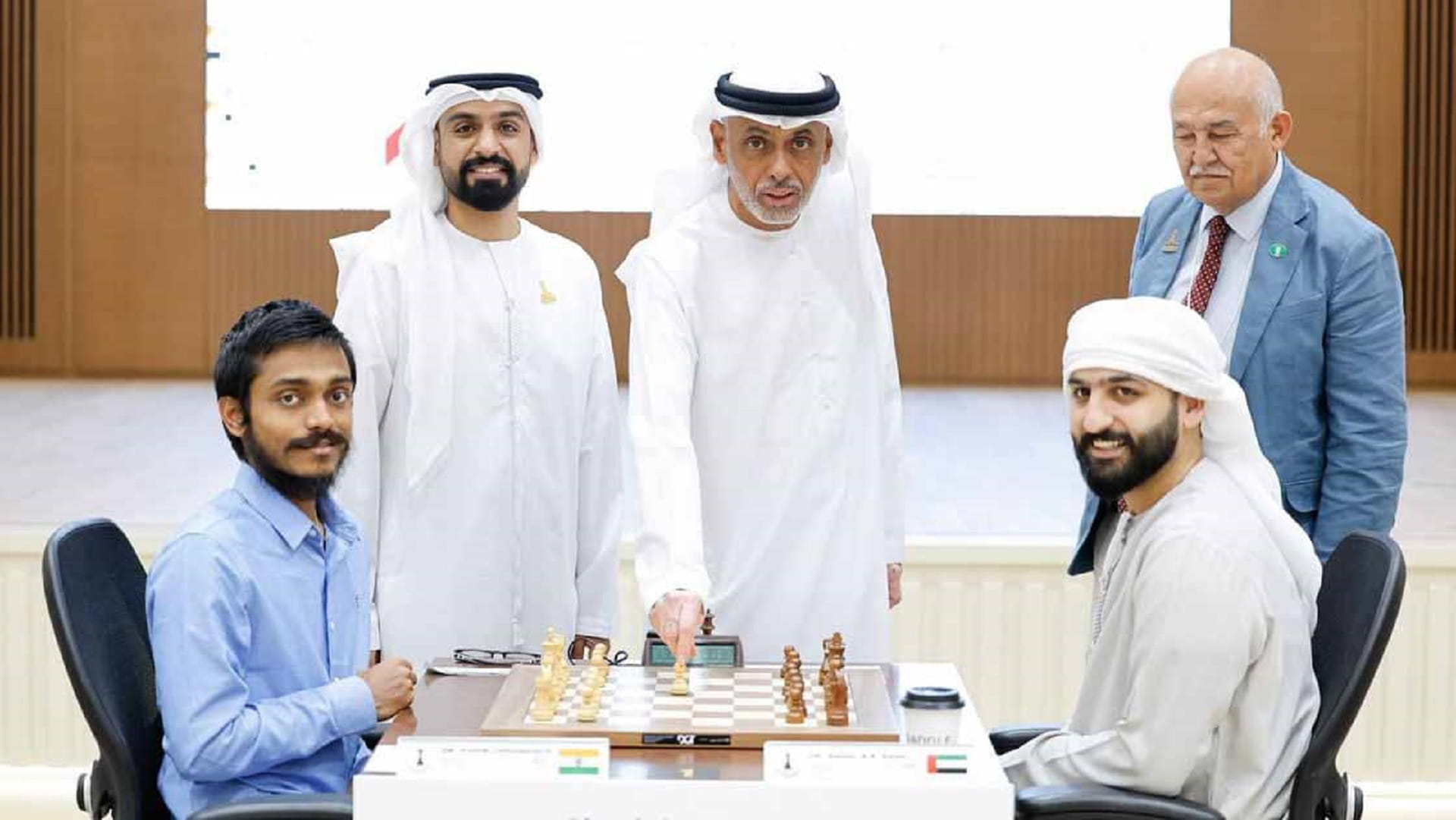 صورة بعنوان: انطلاق النسخة الـ8 من بطولة الشارقة الدولية لأساتذة الشطرنج 16مايو 