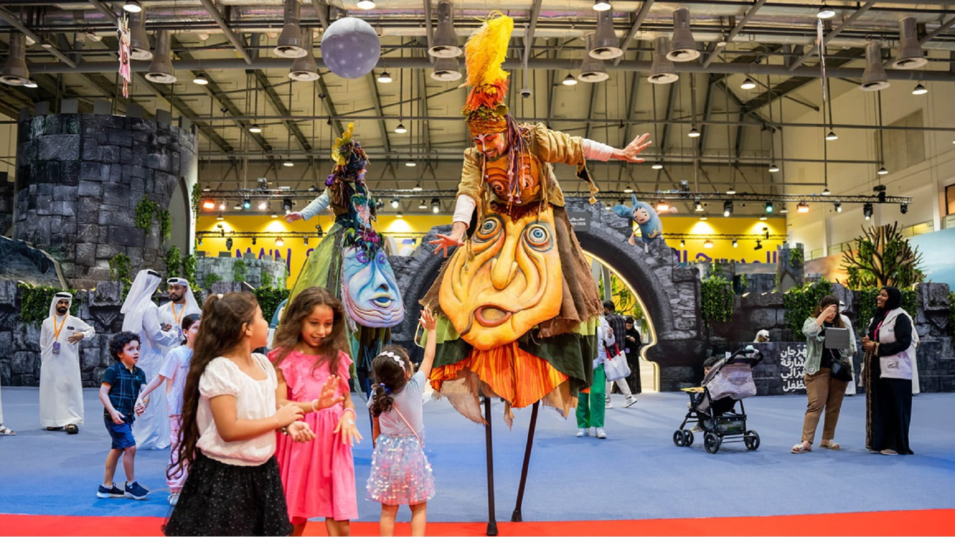 Forest-themed roaming show delights visitors at SCRF 2025