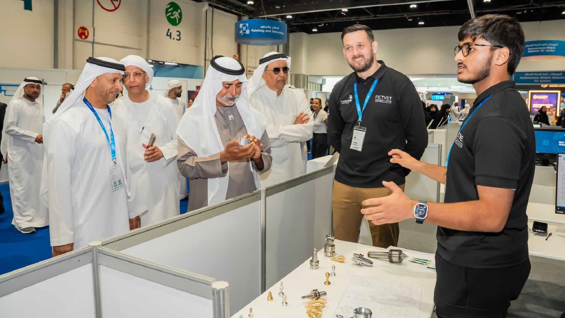 نهيان بن مبارك يزور المسابقة الوطنية لمهارات الإمارات 2025 